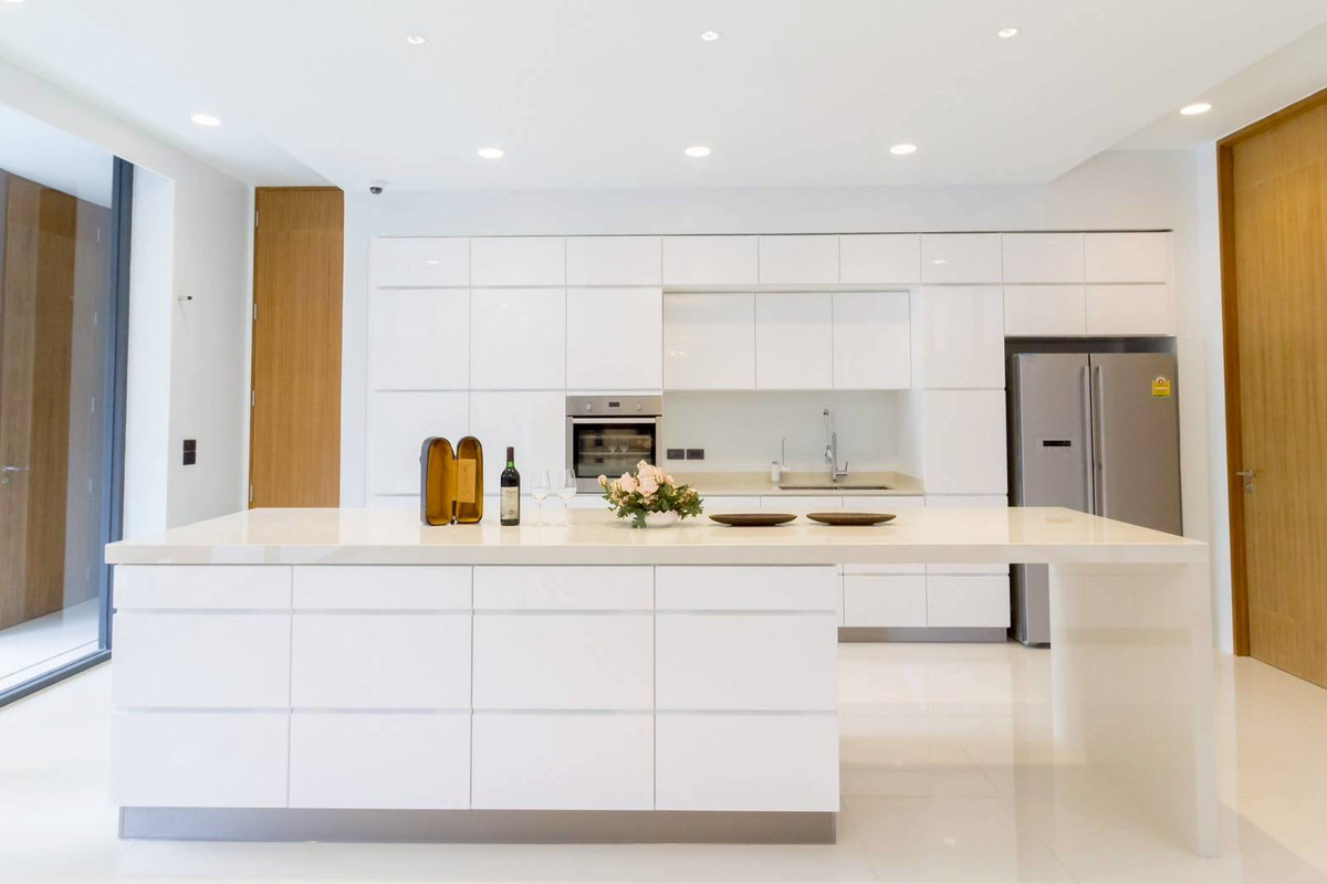 ขายบ้านสุขุมวิท อโศก ทองหล่อ : Luxury Family House with Private Pool for Sale Ekkamai | Spacious Warm Home Best Value | Near Big C Rama 4 | 98,000,000 THB | บ้านหรูพร้อมสระว่ายน้ำ เอกมัย พื้นที่กว้าง บรรยากาศอบอุ่น เหมาะสำหรับครอบครัว ทำเลดี ใกล้ Big C พระราม 4 ราคา 98 ล้านบาท 