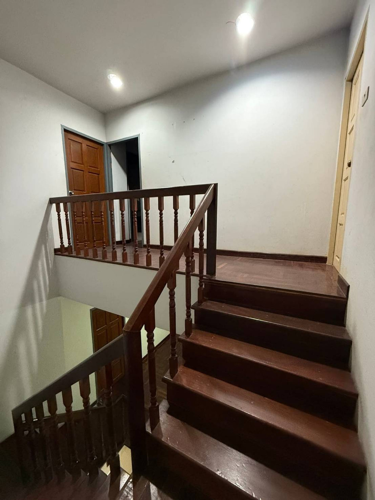 ขายทาวน์โฮมรามคำแหง หัวหมาก : ทาวน์เฮ้าส์ หมู่บ้านศรีวรา ทาวน์อินทาวน์ / 4 ห้องนอน (ขาย), Townhouse Srivara Town in Town / 4 Bedrooms (FOR SALE) JANE033