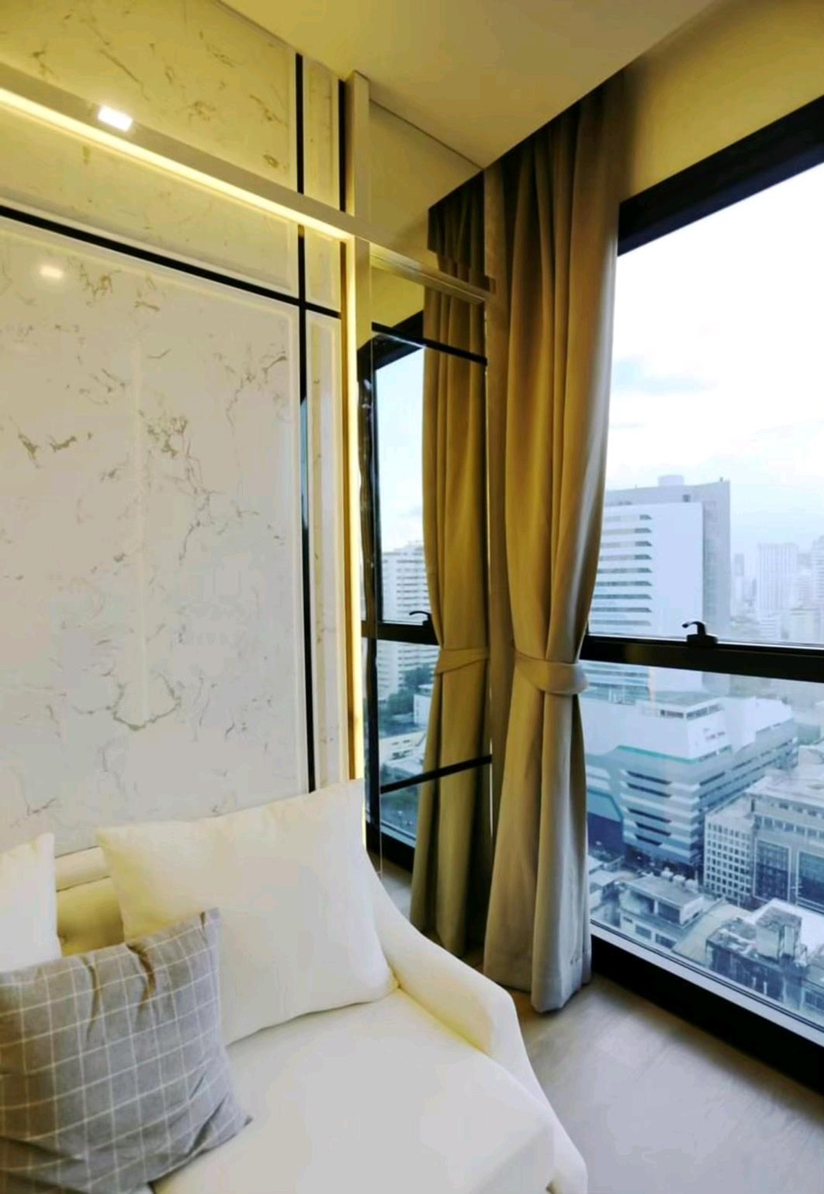 For RentCondoSukhumvit, Asoke, Thonglor : 📌For RENT | Ashton Asoke - 1BR (31 sqm) 32,000 🔥Hotdeal🔥 30,000