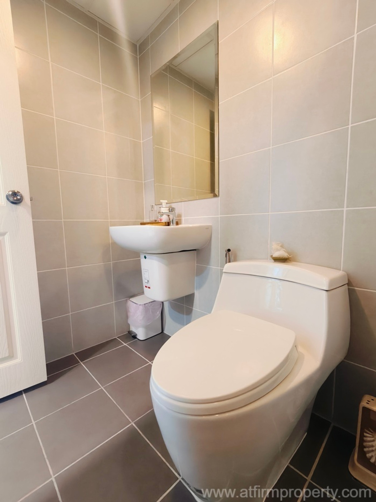 ขายคอนโดรัตนาธิเบศร์ สนามบินน้ำ พระนั่งเกล้า : 💖💖ขายห้องสวยพร้อมอยู่!! คอนโด ศุภาลัย เวอเรนด้า รัตนาธิเบศร์/ 2 ห้องนอน 2 ห้องน้ำ จอดรถได้ 2 คัน ขายเพียง 4.59 ล้านบาท!! บิ้วอินอย่างดี!!/ สนใจสอบถามได้นะคะ Line ID : atfirm2010 💖💖