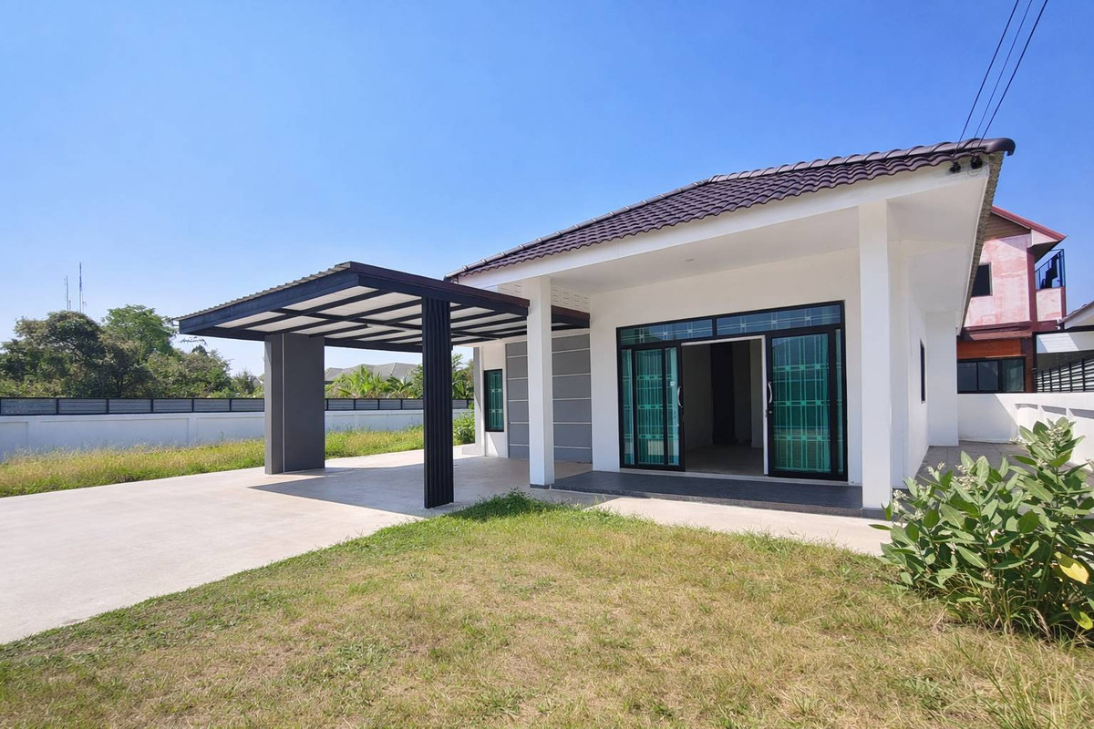 For SaleHouseKorat Nakhon Ratchasima : 95537 - Single house for sale, good location in the heart of Kham Thale So, Nakhon Ratchasima, 109 sq m. Price less than 3 million.