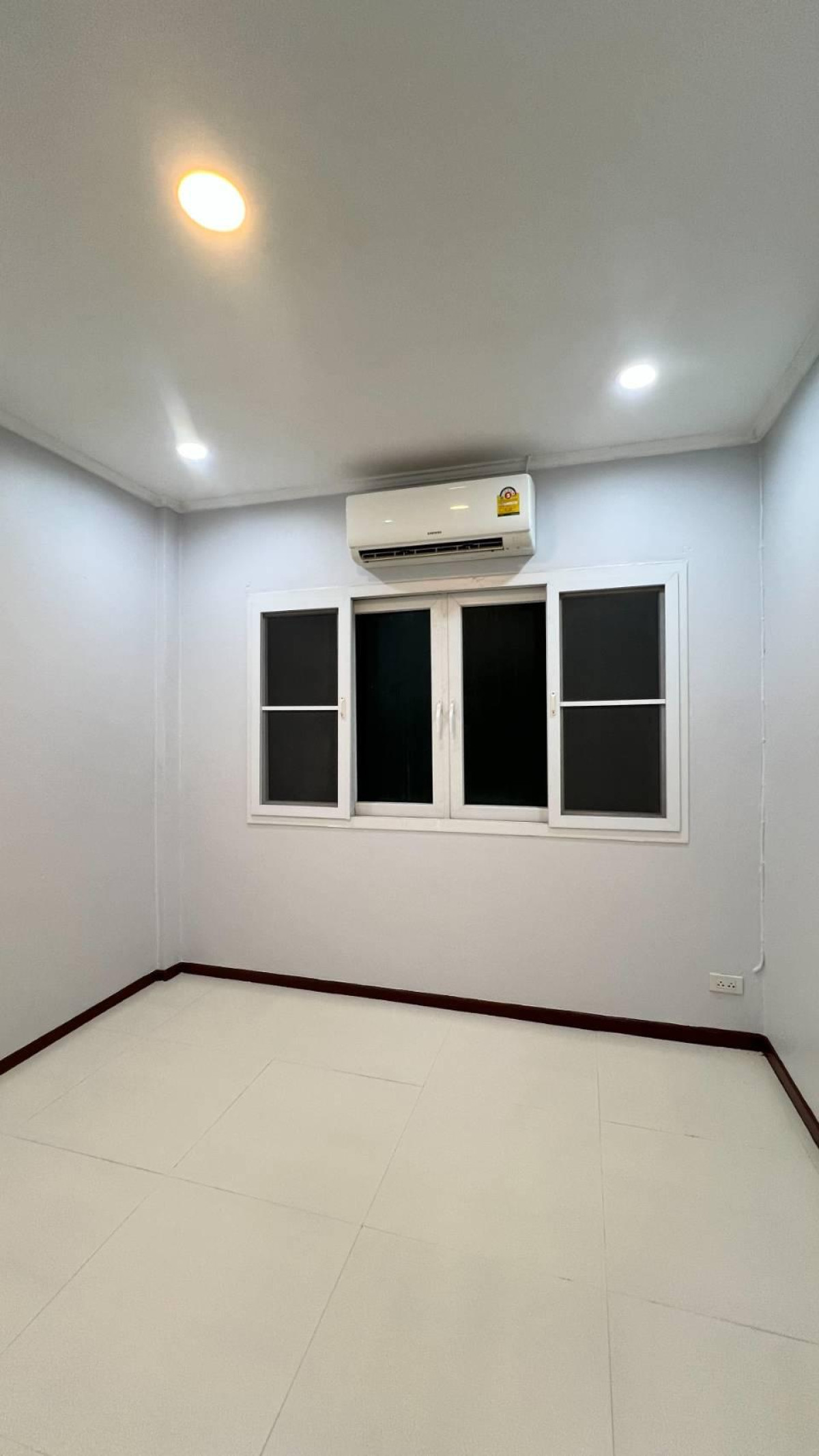 ขายทาวน์โฮมนนทบุรี บางใหญ่ บางบัวทอง : ขายทาวน์เฮ้าส์/ทาวน์โฮม บ้านมนวดี บางคูรัด บางบัวทอง นนทบุรี CX-146635