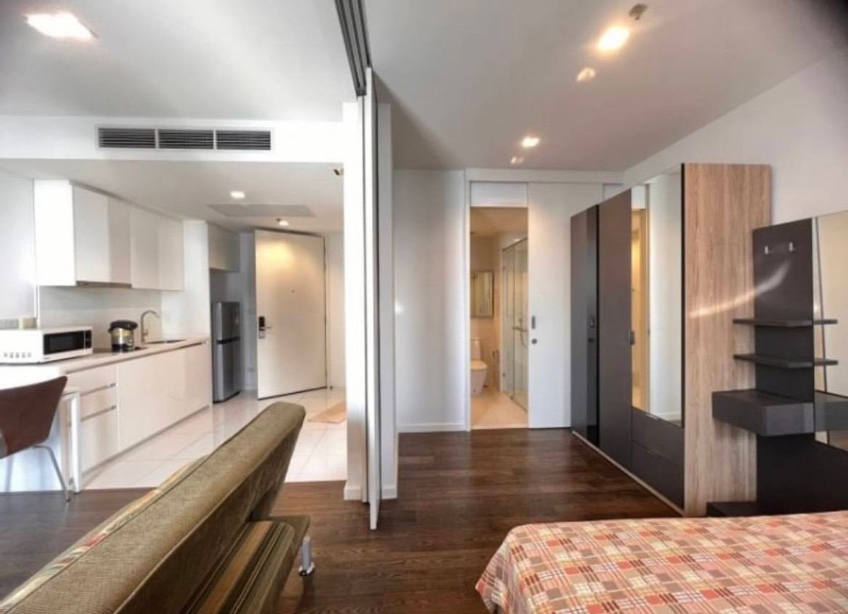 For RentCondoSathorn, Narathiwat : For rent/sale 39 sq m, 35th floor, NARA 9 Sathorn Condo.