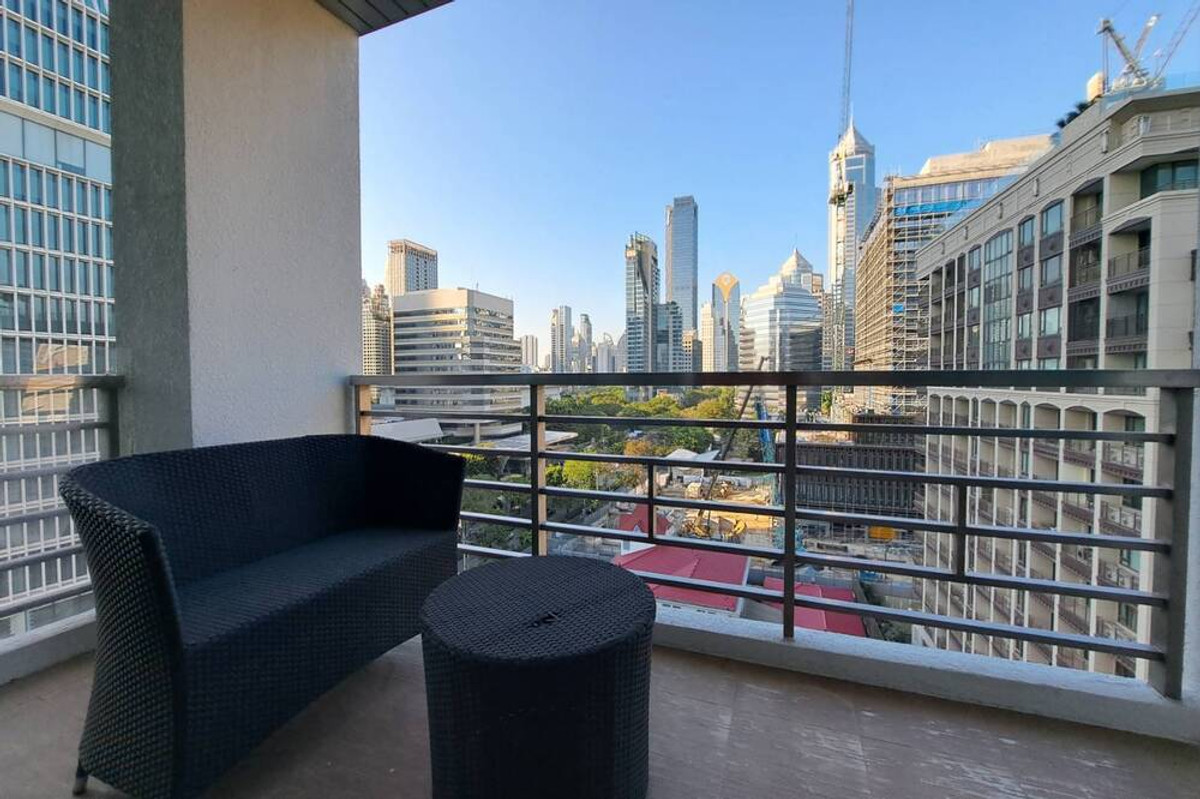 For RentCondoWitthayu, Chidlom, Langsuan, Ploenchit : 🔥 For Rent !!  modern style, Good location !! 🔥 Code C20260300004..........Royal Residence Park, 3 bedroom, 3 bathroom, furnished, ready to move in 📣📣