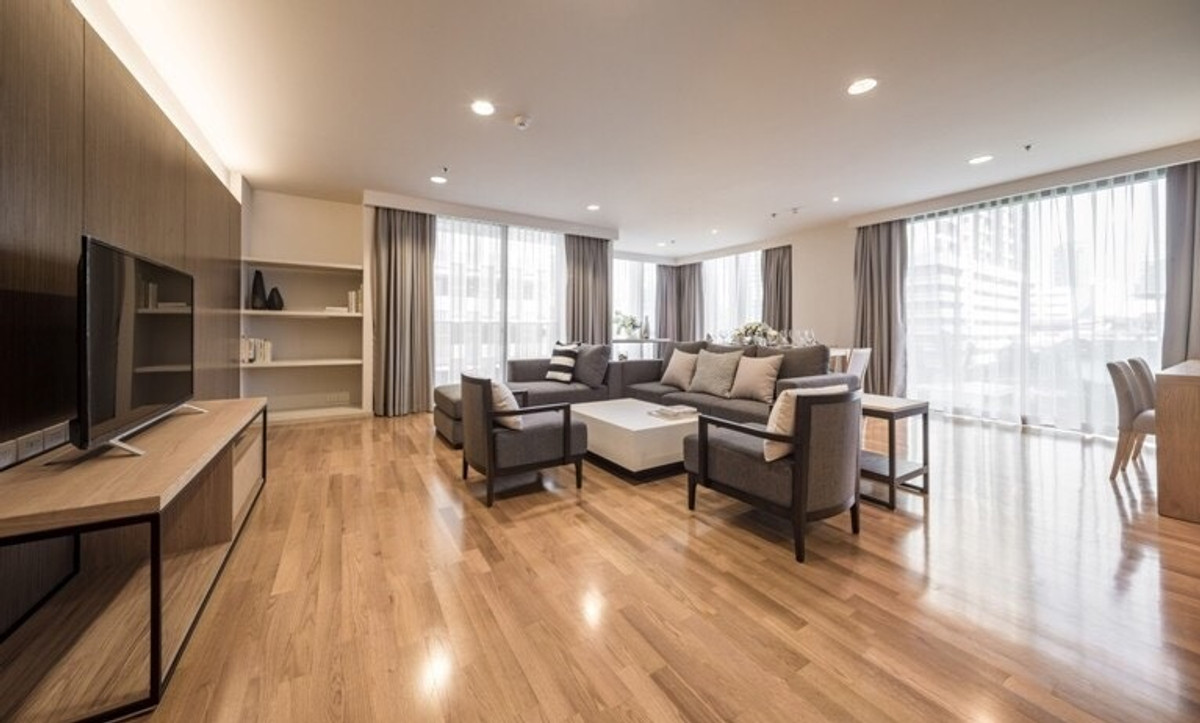 For RentSukhumvit, Asoke, Thonglor : 🔥Urgent for rent!🔥𝙋𝙞𝙮𝙖 𝙍𝙚𝙨𝙞𝙙𝙚𝙣𝙘𝙚 Apartment, 3 bedrooms, large room, near BTS Phrom Phong, fully furnished, ready to move in.