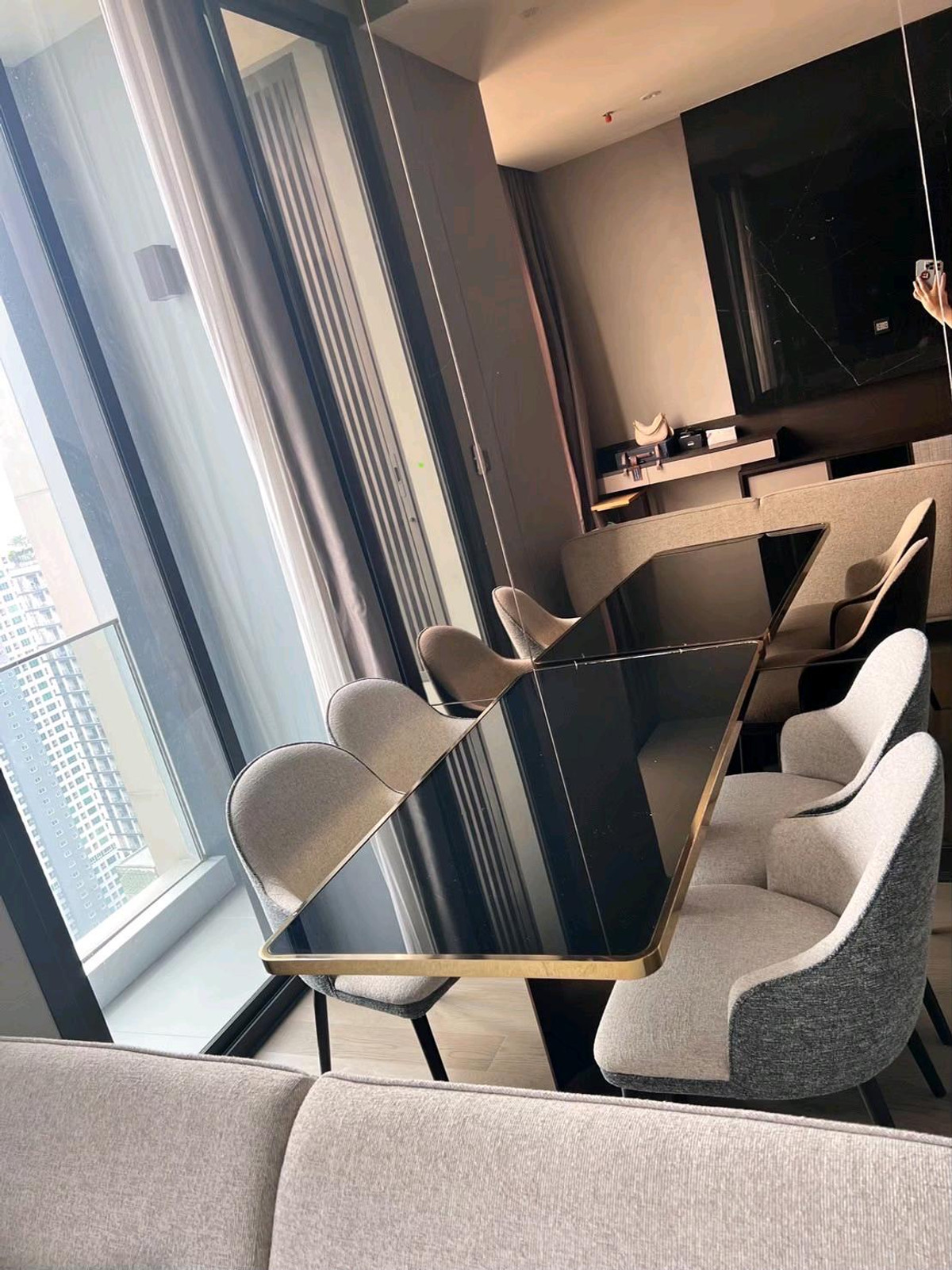 ให้เช่าคอนโดพระราม 9 เพชรบุรีตัดใหม่ RCA : 📌For RENT เช่า | The Esse at Singha Complex - 2BR (70 sqm) 68,000 THB/month