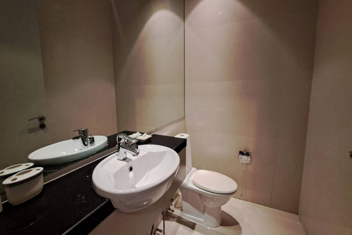 For RentCondoWitthayu, Chidlom, Langsuan, Ploenchit : 🔥 For Rent !!  modern style, Good location !! 🔥 Code C20260300004..........Royal Residence Park, 3 bedroom, 3 bathroom, furnished, ready to move in 📣📣