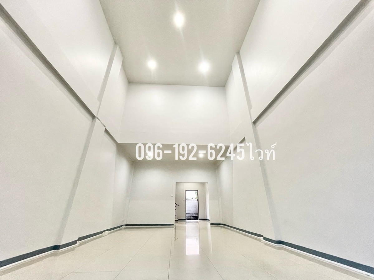 For SaleShop HouseMin Buri, Romklao : Commercial building for sale, 4 floors, newly renovated, 4 bedrooms, 3 bathrooms, opposite Bueng Kum Land Department (Soi Mistine), suitable for a showroom and office.