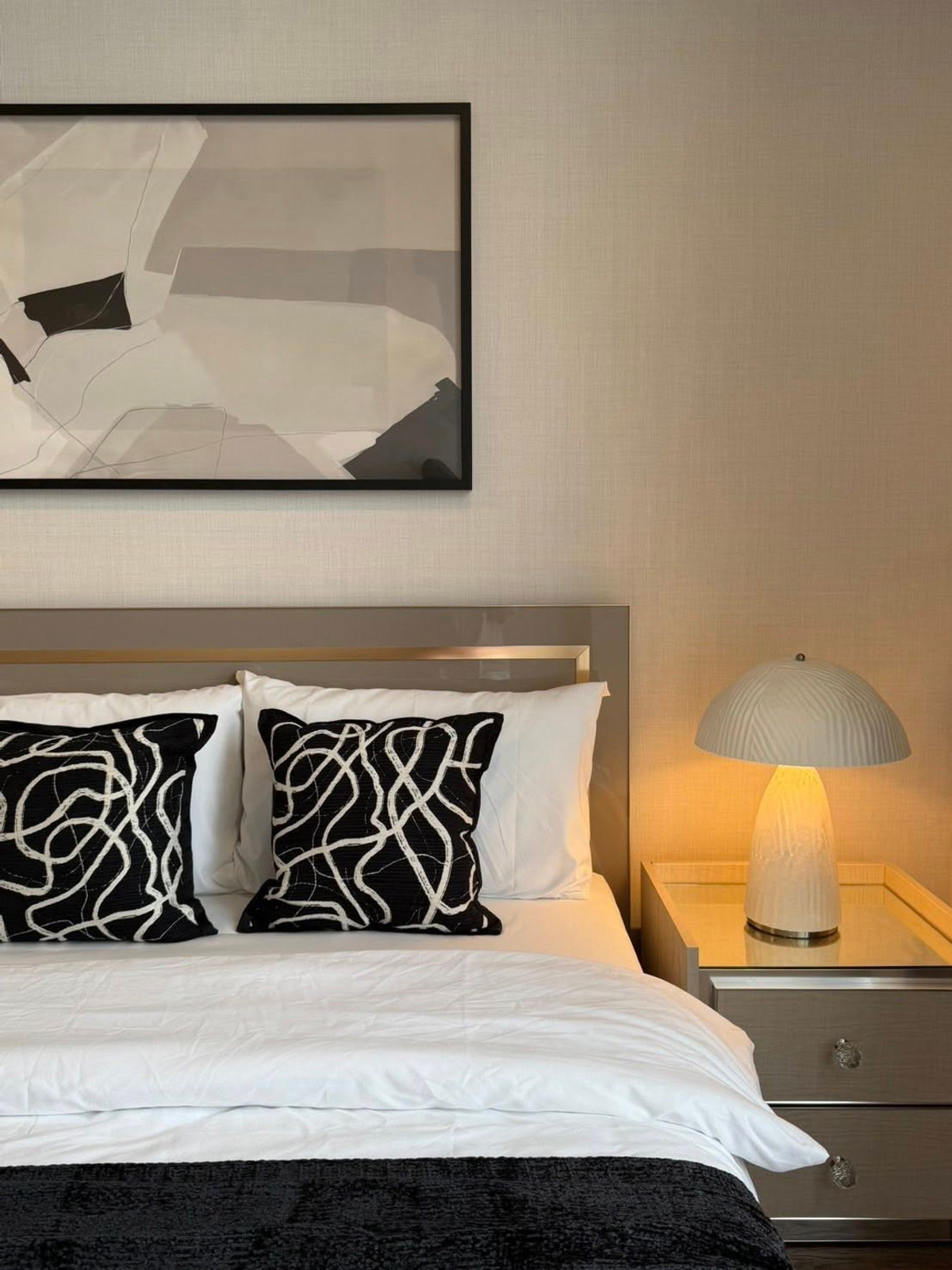 ให้เช่าคอนโดสุขุมวิท อโศก ทองหล่อ : ปล่อยเช่า ห้องใหม่ ไม่เคยมีคนเข้าอยู่ 1ห้องนอน 1ห้องน้ำ พร้อมเข้าอยู่!