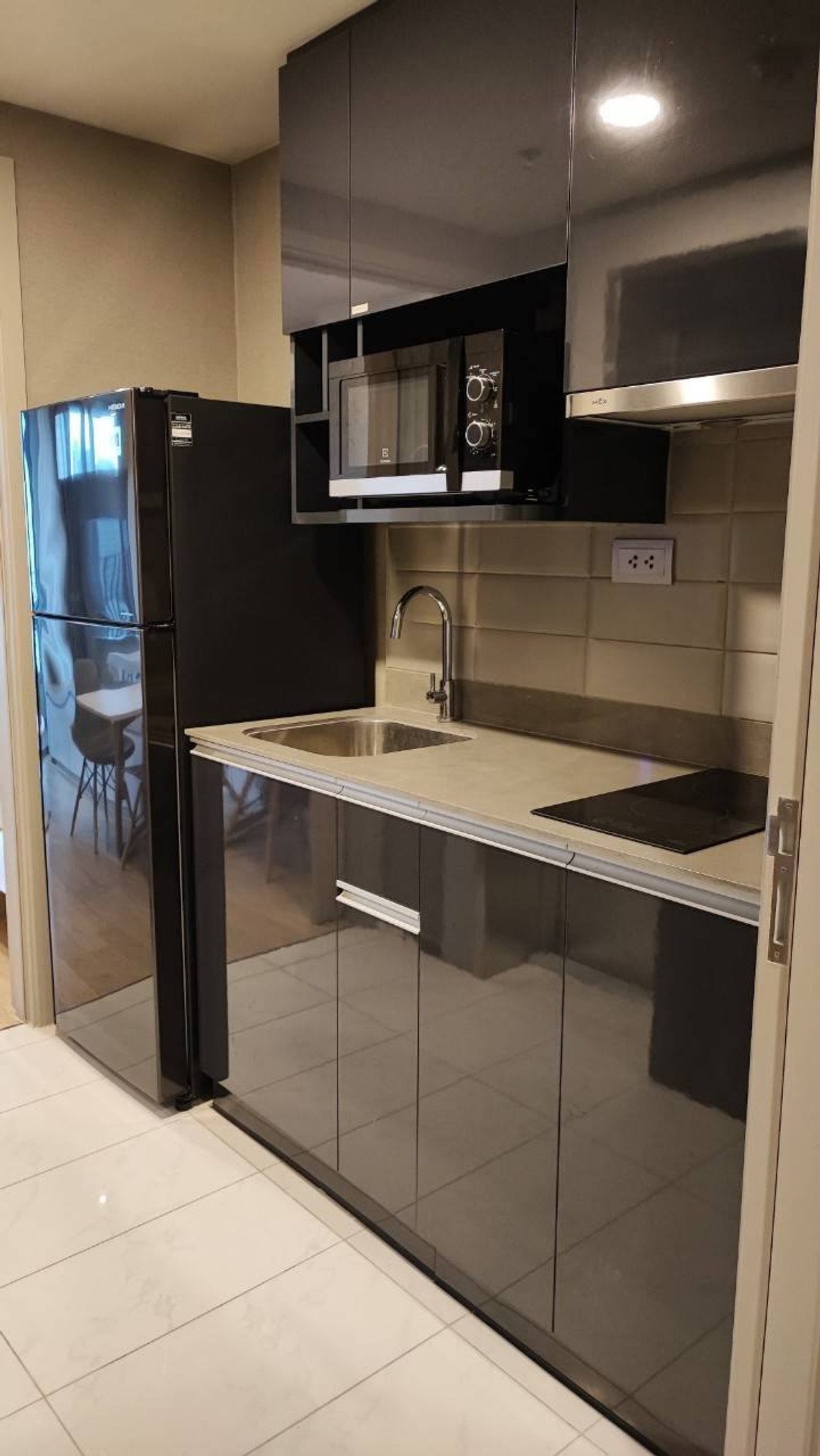 For SaleCondoRatchathewi,Phayathai : Ideo Q Siam Ratchathewi【𝐒𝐄𝐋𝐋 & 𝐑𝐄𝐍𝐓】🔥Luxurious and modern, with a sophisticated style, perfect for the serious urban lifestyle.🔥 Contact Line ID: @hacondo