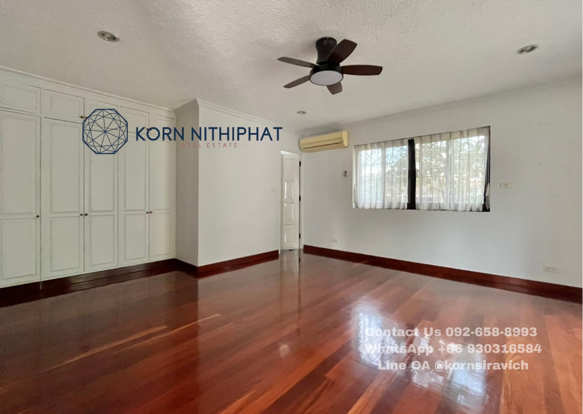 ให้เช่าสุขุมวิท อโศก ทองหล่อ : For Rent Villa Ekkamai Sukhumvit , Bangkok | Welcome Pet Friendly | Big Greenery Landscape and Quiet Residence