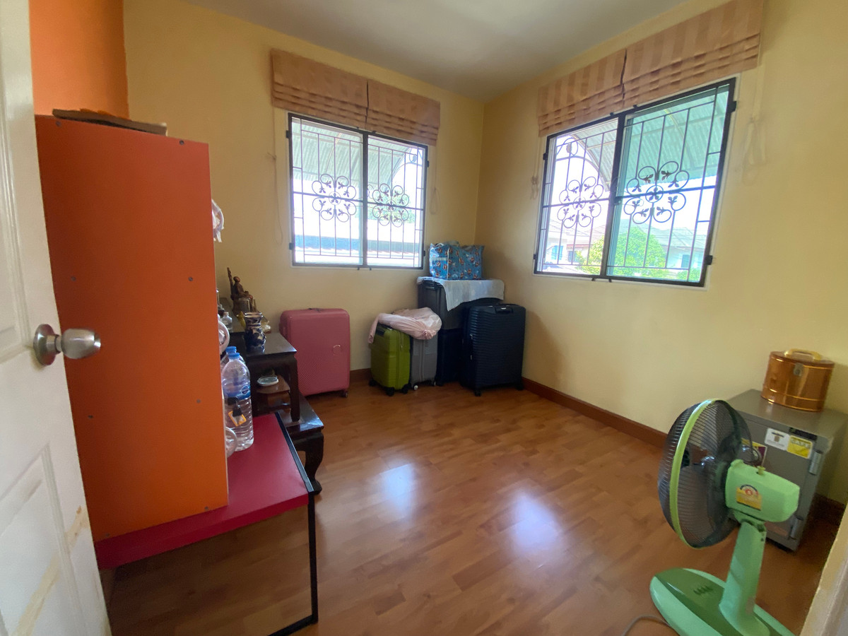 For SaleTownhomeNakhon Pathom : 95813 - 2-story townhouse for sale, Pruksa Ville 10 project, Soi Krathum Lom 19, Nakhon Pathom Province.