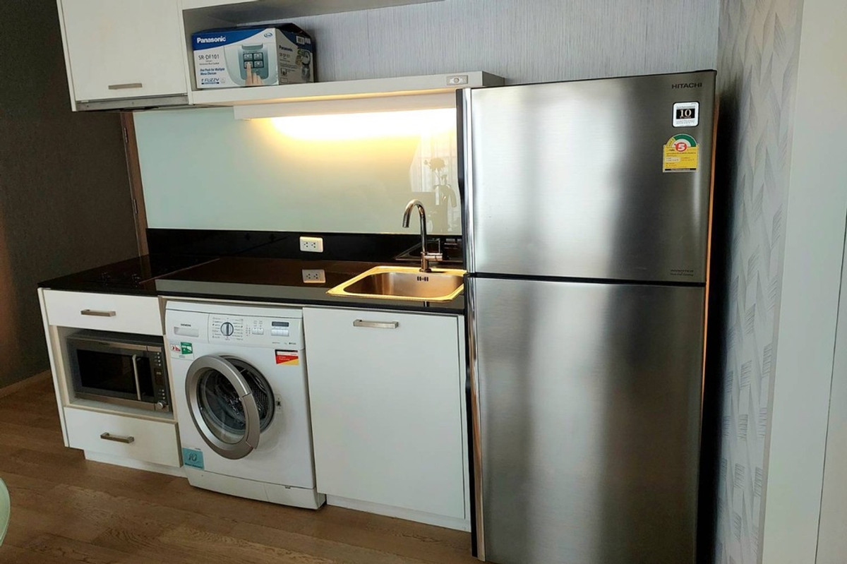 ให้เช่าคอนโดสุขุมวิท อโศก ทองหล่อ : 🔥 สำหรับเช่า !! ชั้นสูง 18++, มีอ่างอาบน้ำ !! 🔥 Code C20230101528..........Noble Refine, 1 ห้องนอน, 1 ห้องน้ำ, แต่งครบ, พร้อมเข้าอยู่ 📣📣