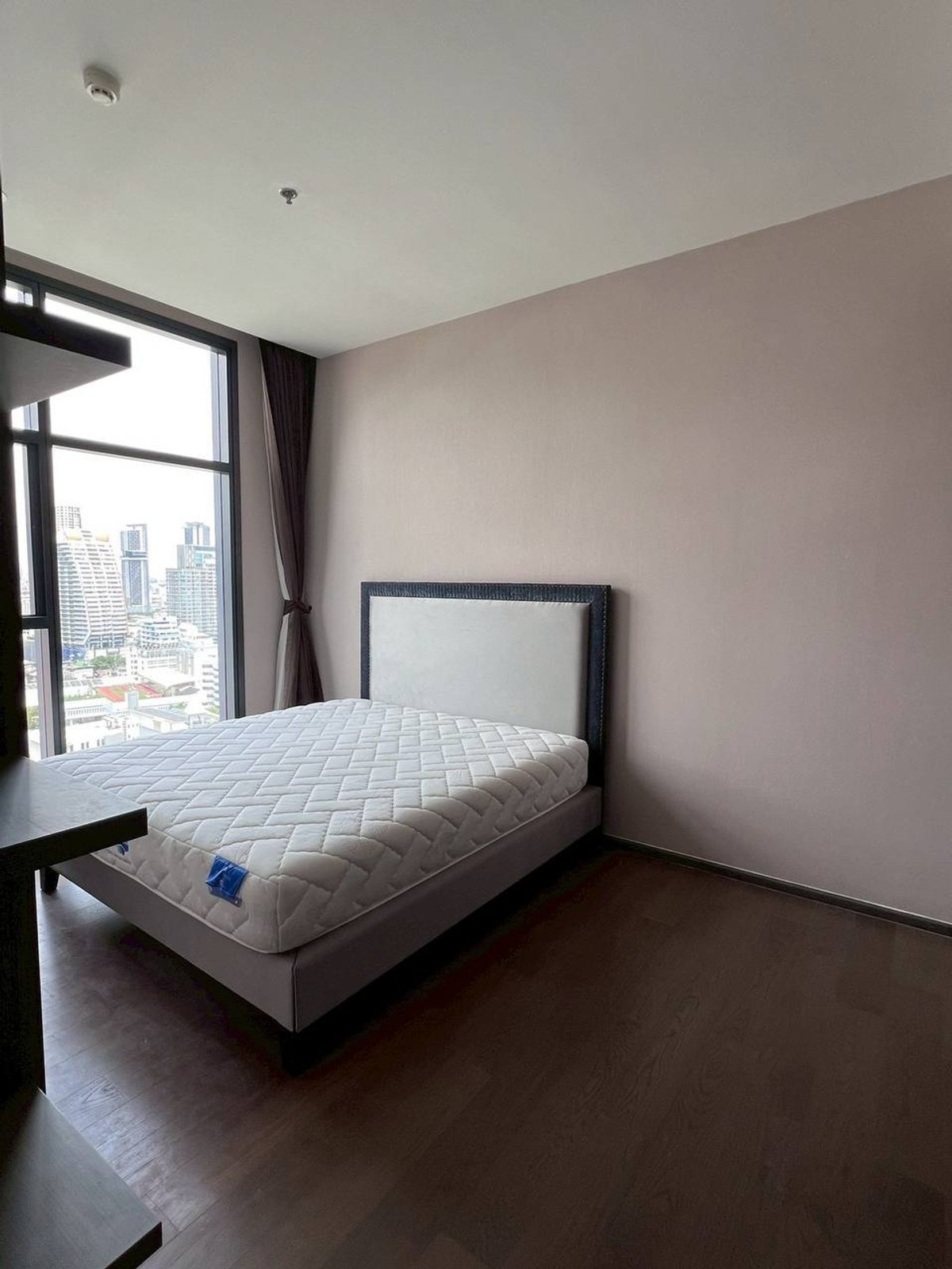 ขายคอนโดสาทร นราธิวาส : The Diplomat Sathorn【𝐒𝐄𝐋𝐋 & 𝐑𝐄𝐍𝐓】🔥คอนโดตกแต่งสไตล์ Modern Luxury เฟอร์ครบ ดีไซน์เรียบหรูทุกมุม🔥 ติดต่อไลน์ไอดี: @hacondo