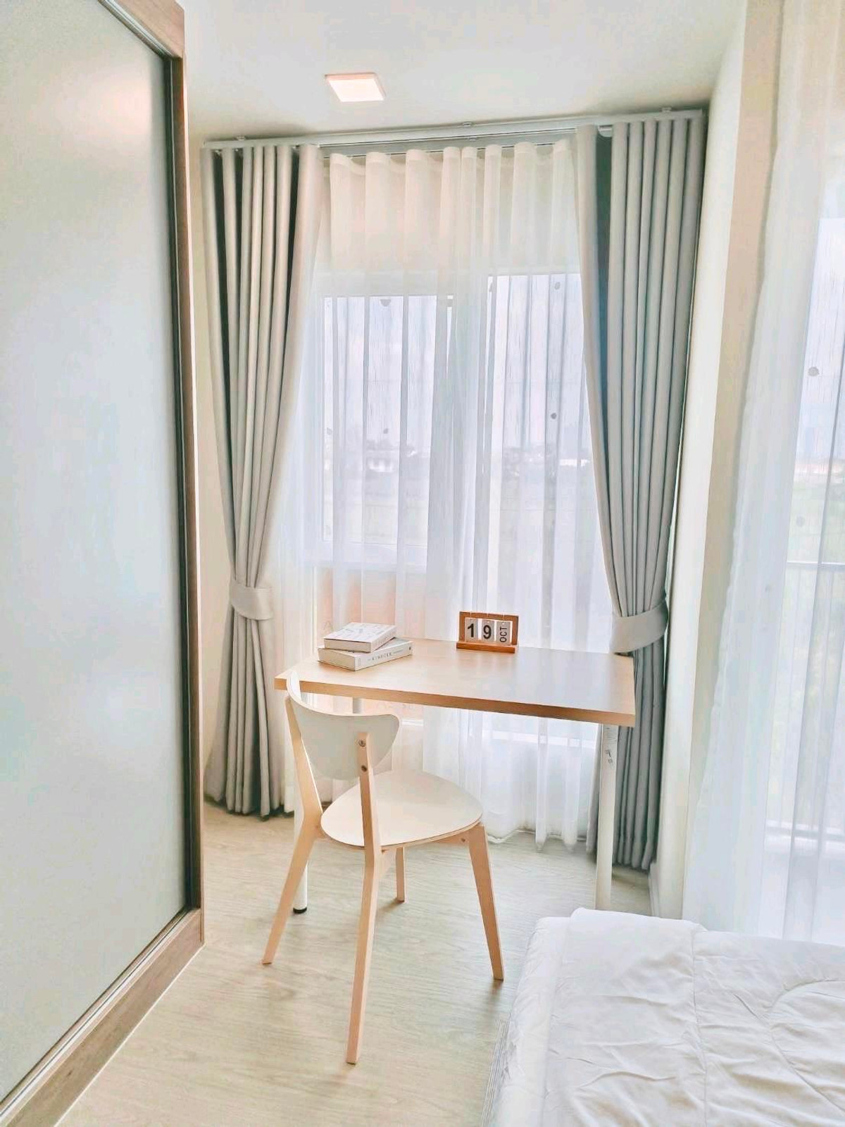 For RentCondoPathum Thani,Rangsit, Thammasat : 📍 Kave Town Island | Water park condo next to Bangkok University.