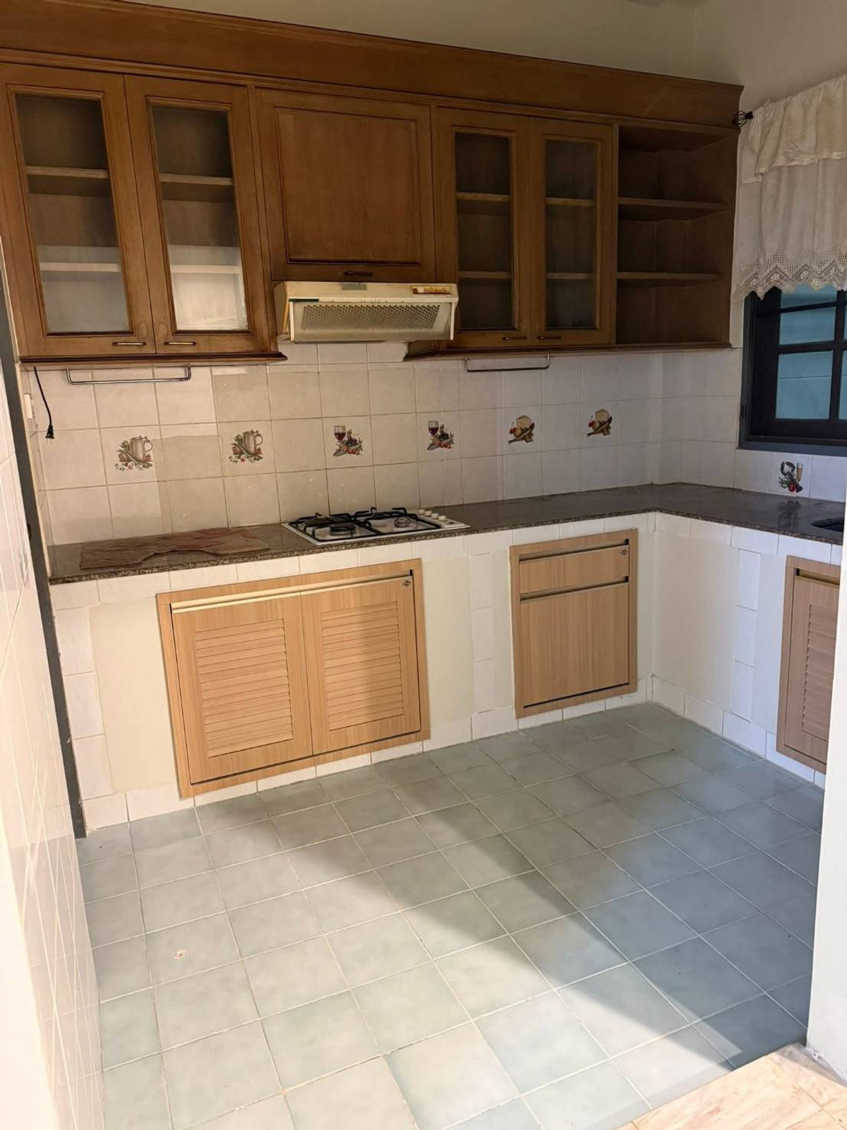 ขายทาวน์โฮมรามคำแหง หัวหมาก : ทาวน์เฮ้าส์ หมู่บ้านศรีวรา ทาวน์อินทาวน์ / 4 ห้องนอน (ขาย), Townhouse Srivara Town in Town / 4 Bedrooms (FOR SALE) JANE033