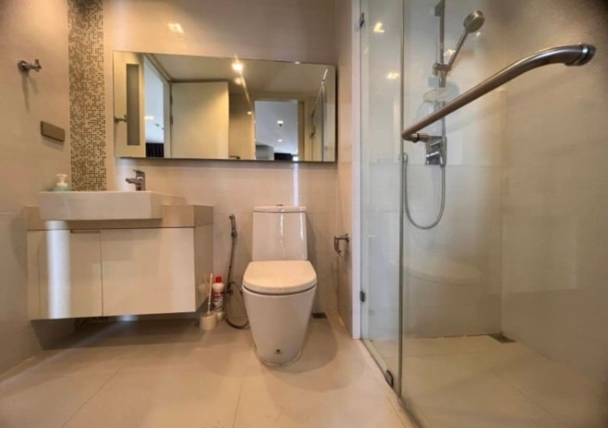 For RentCondoSathorn, Narathiwat : For rent/sale 39 sq m, 35th floor, NARA 9 Sathorn Condo.