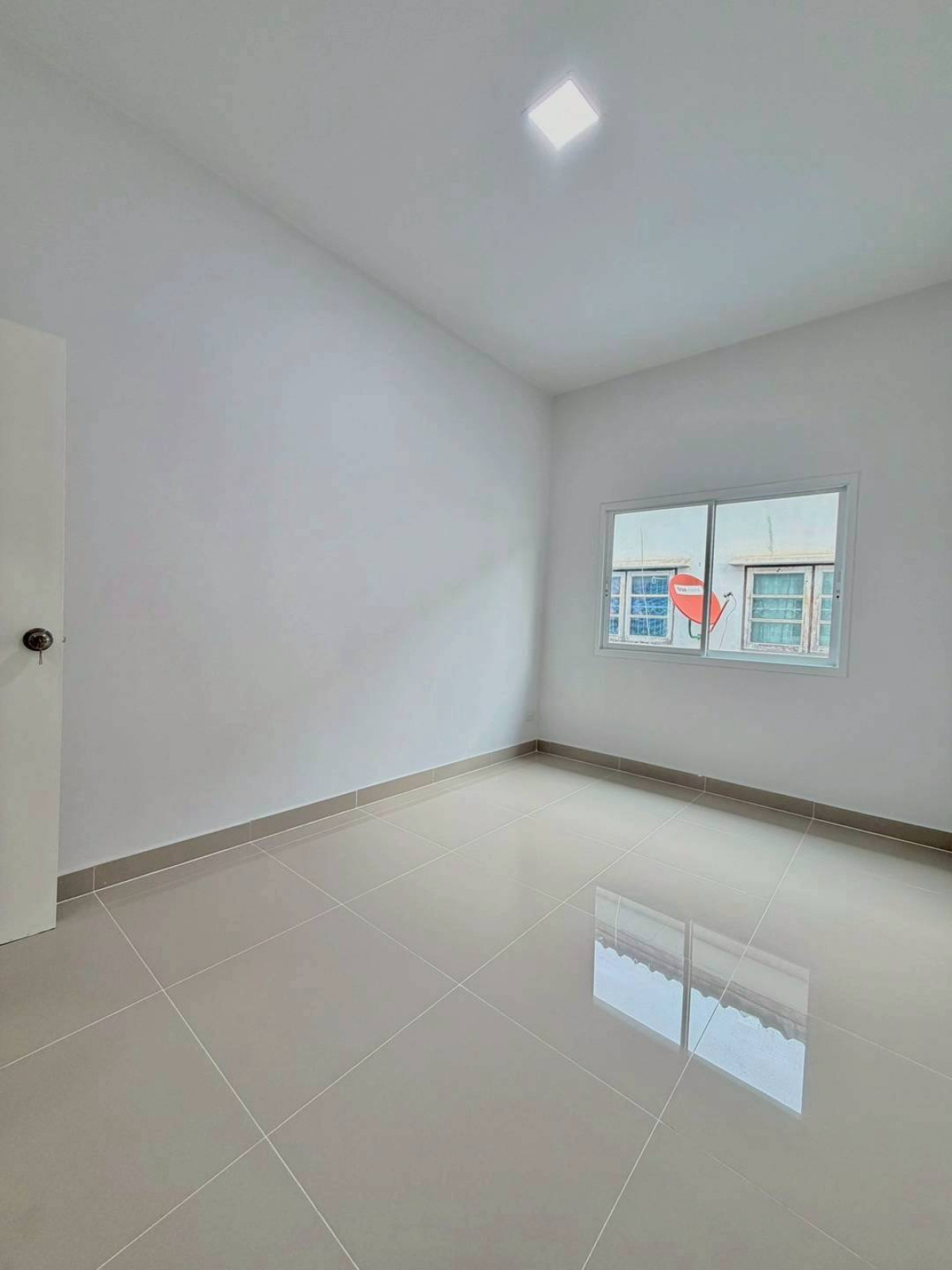 ขายทาวน์โฮมนนทบุรี บางใหญ่ บางบัวทอง : ขายทาวน์เฮ้าส์/ทาวน์โฮม บัวทองธานี หน้ากว้าง รีโนเวทใหม่ บางบัวทอง บางบัวทอง นนทบุรี CX-146820