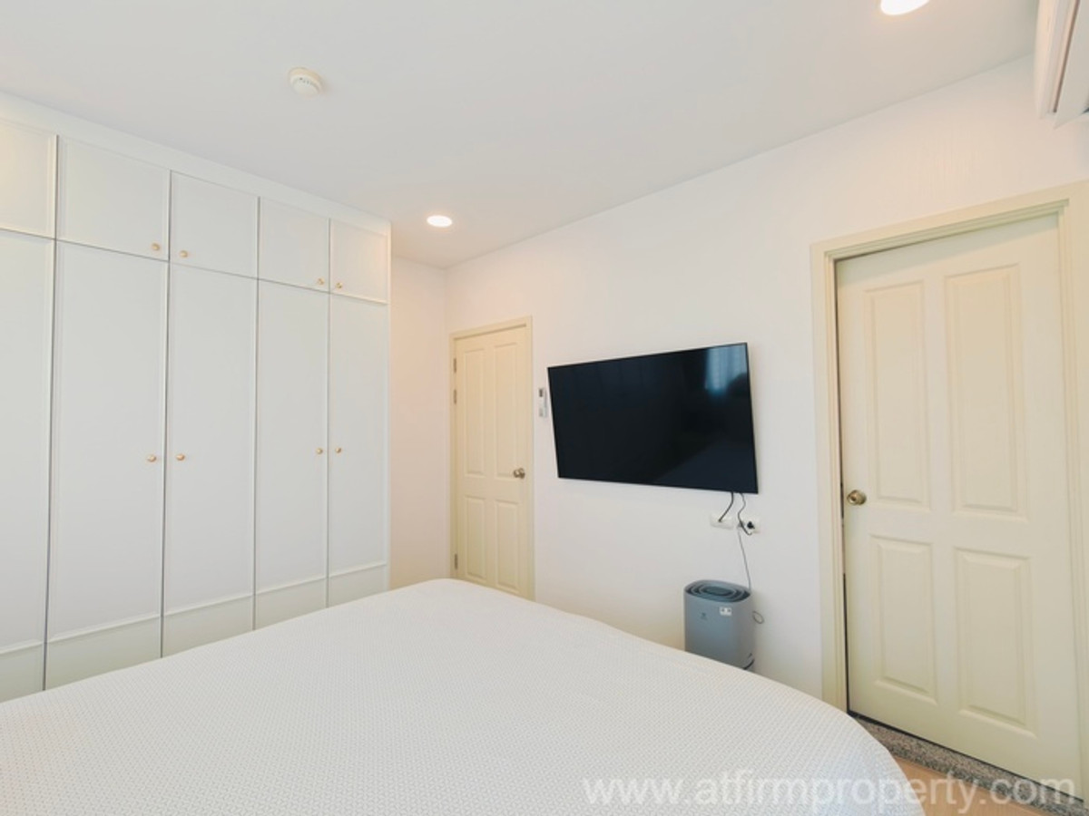 ขายคอนโดรัตนาธิเบศร์ สนามบินน้ำ พระนั่งเกล้า : 💖💖ขายห้องสวยพร้อมอยู่!! คอนโด ศุภาลัย เวอเรนด้า รัตนาธิเบศร์/ 2 ห้องนอน 2 ห้องน้ำ จอดรถได้ 2 คัน ขายเพียง 4.59 ล้านบาท!! บิ้วอินอย่างดี!!/ สนใจสอบถามได้นะคะ Line ID : atfirm2010 💖💖