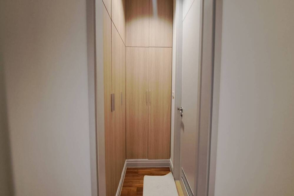 For RentCondoWitthayu, Chidlom, Langsuan, Ploenchit : 🔥 For Rent !!  modern style, Good location !! 🔥 Code C20260300004..........Royal Residence Park, 3 bedroom, 3 bathroom, furnished, ready to move in 📣📣