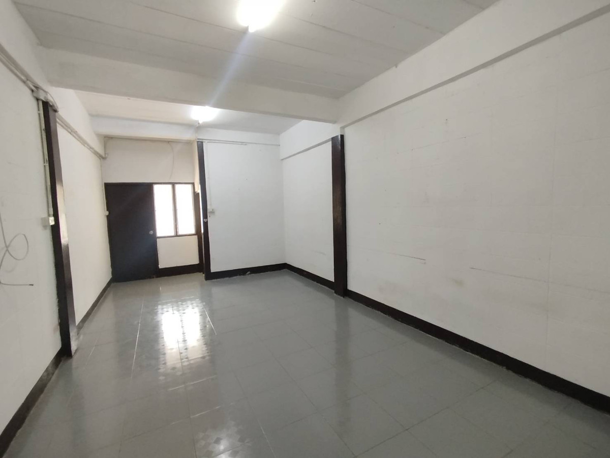 For RentCondoPathum Thani,Rangsit, Thammasat : ให้เช่า โครงการรังสิตซิตี้ (แฟลตปลาทอง)  ชั้น2 ตึก 137 