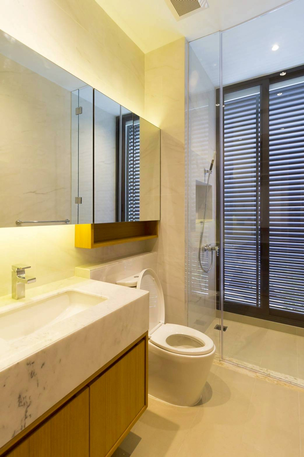 ขายบ้านสุขุมวิท อโศก ทองหล่อ : Luxury Family House with Private Pool for Sale Ekkamai | Spacious Warm Home Best Value | Near Big C Rama 4 | 98,000,000 THB | บ้านหรูพร้อมสระว่ายน้ำ เอกมัย พื้นที่กว้าง บรรยากาศอบอุ่น เหมาะสำหรับครอบครัว ทำเลดี ใกล้ Big C พระราม 4 ราคา 98 ล้านบาท 