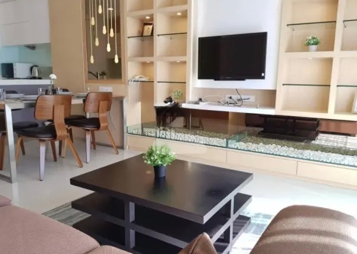 For RentCondoWitthayu, Chidlom, Langsuan, Ploenchit : SL040/Luxury condo in the heart of Langsuan, Q Langsuan, large room, 2 bedrooms, premium location, near BTS Chidlom.