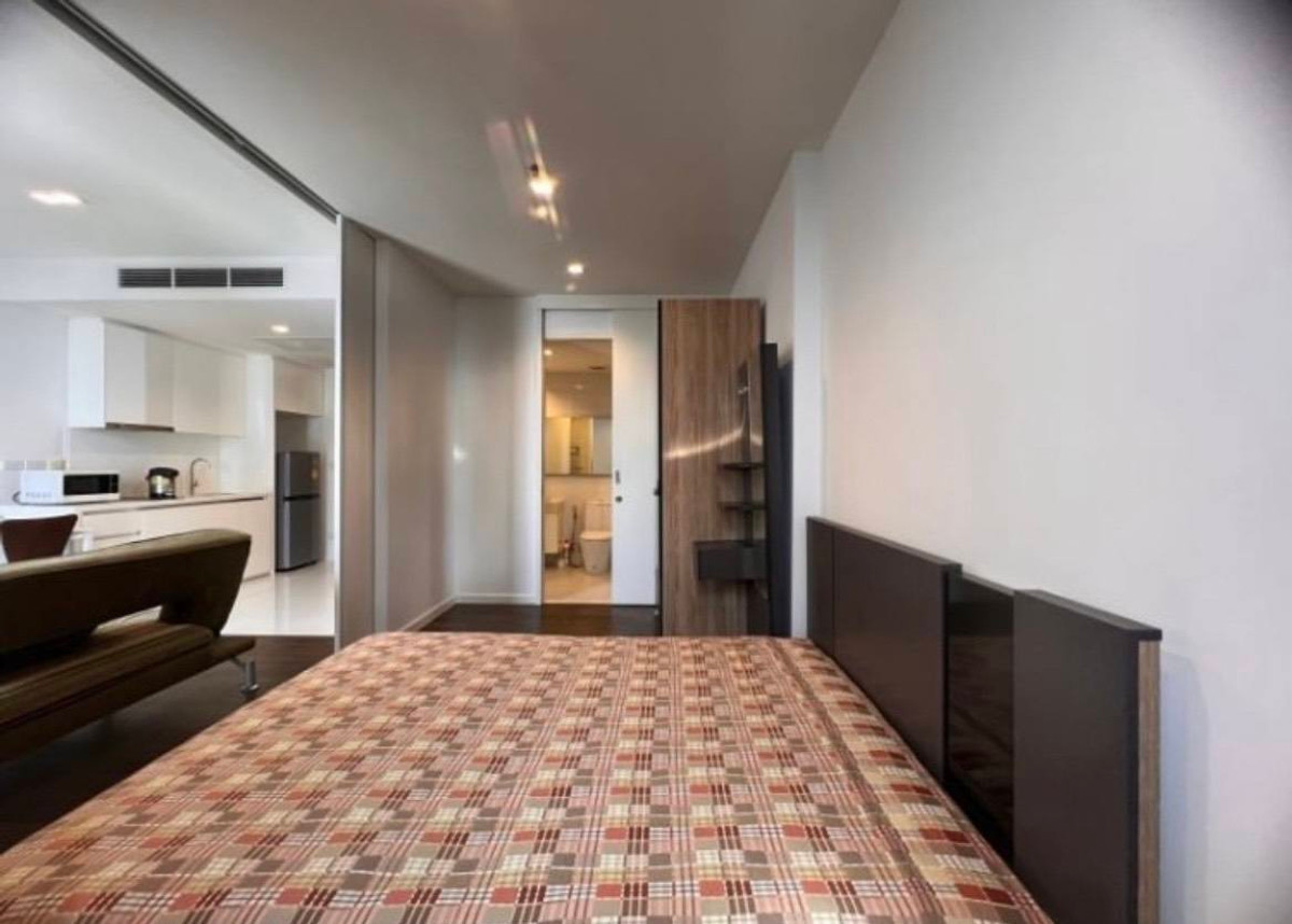 For RentCondoSathorn, Narathiwat : For rent/sale 39 sq m, 35th floor, NARA 9 Sathorn Condo.