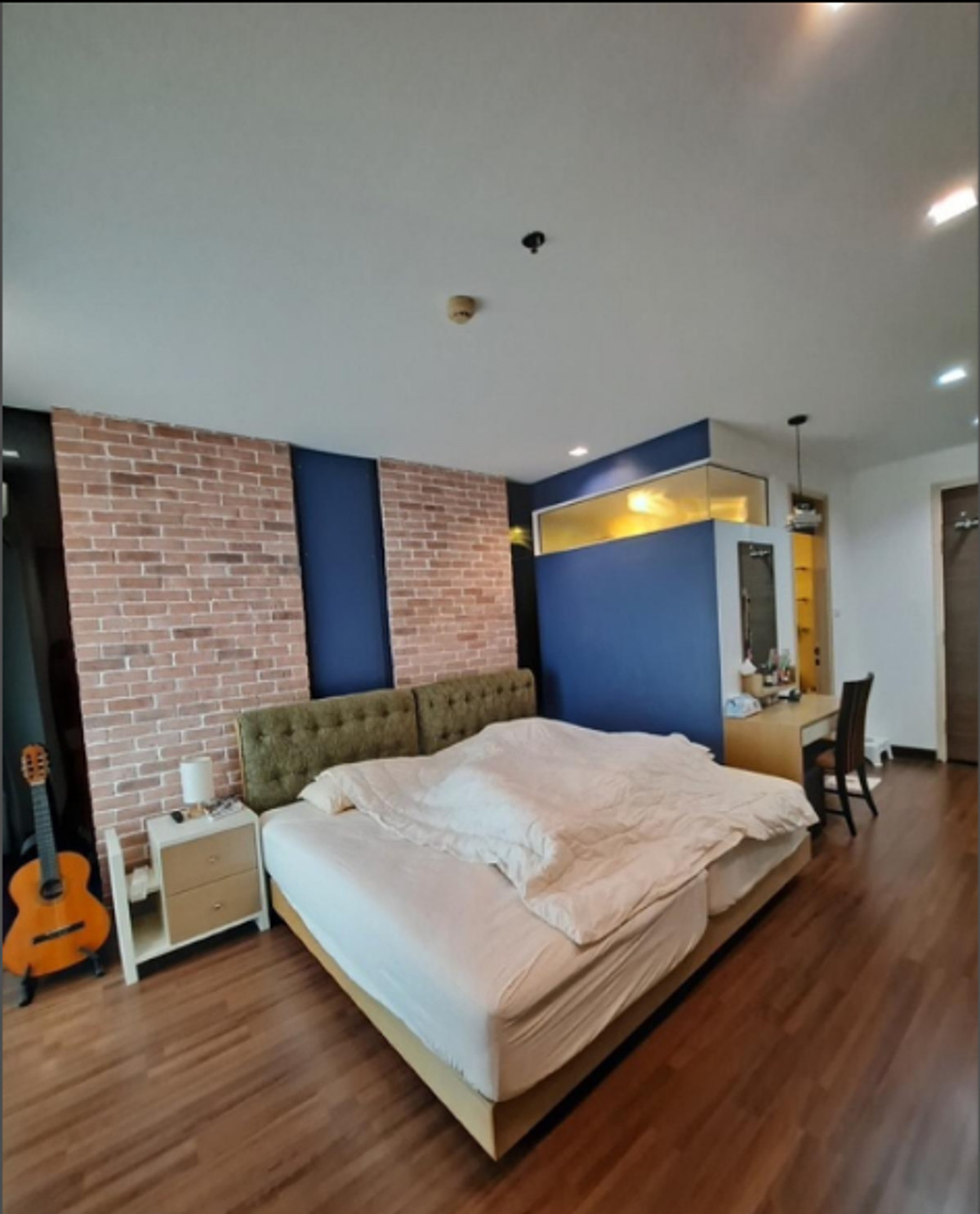 For RentCondoRama3 (Riverside),Satupadit : Condo for rent, Supalai Prima Riva, 3 bedrooms, 246 sq m., near BTS Surasak, near Central Plaza Rama 3.