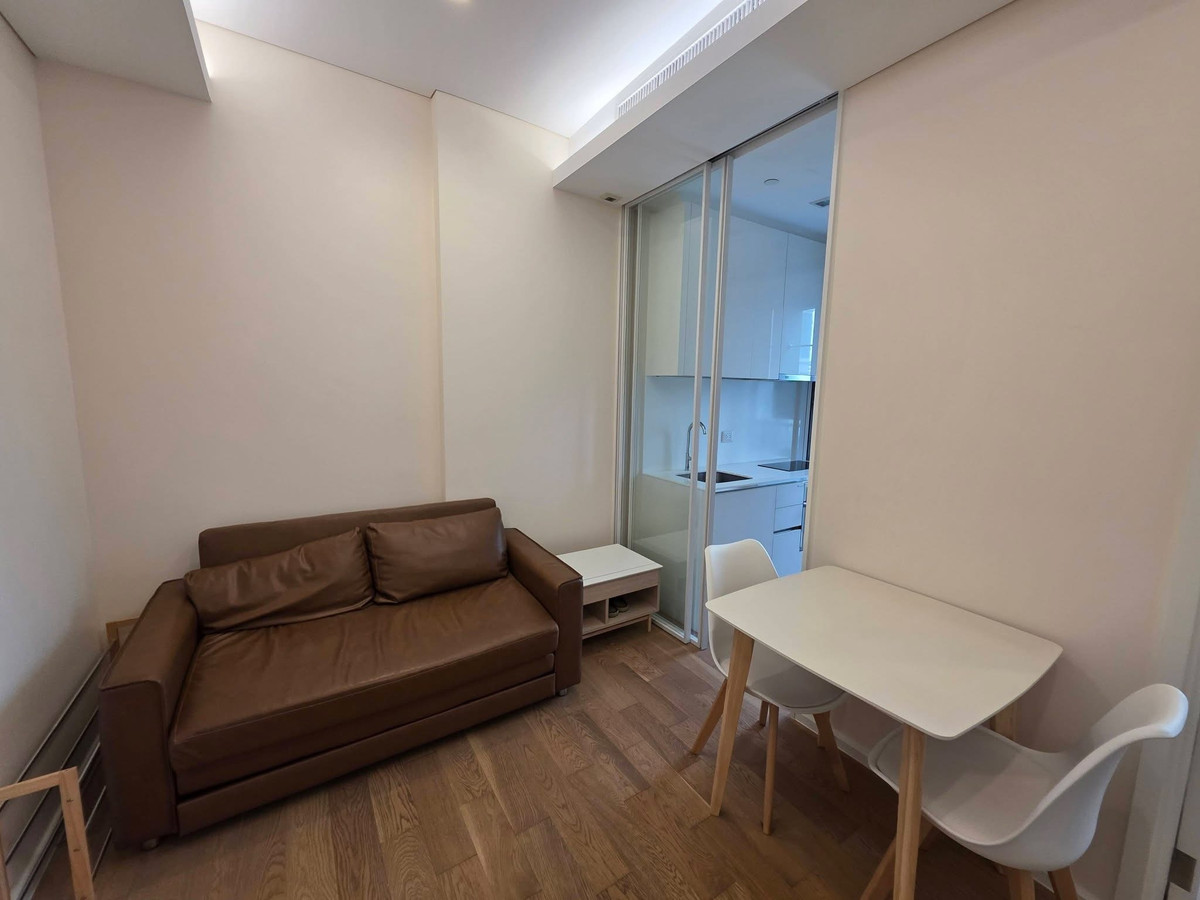 ให้เช่าคอนโดลาดพร้าว เซ็นทรัลลาดพร้าว : ให้เช่า ✨ The Saint Residences ✨ เฟอร์นิเจอร์ และ เครื่องใช้ไฟฟ้าครบ ใกล้ BTS ห้าแยกลาดพร้าว