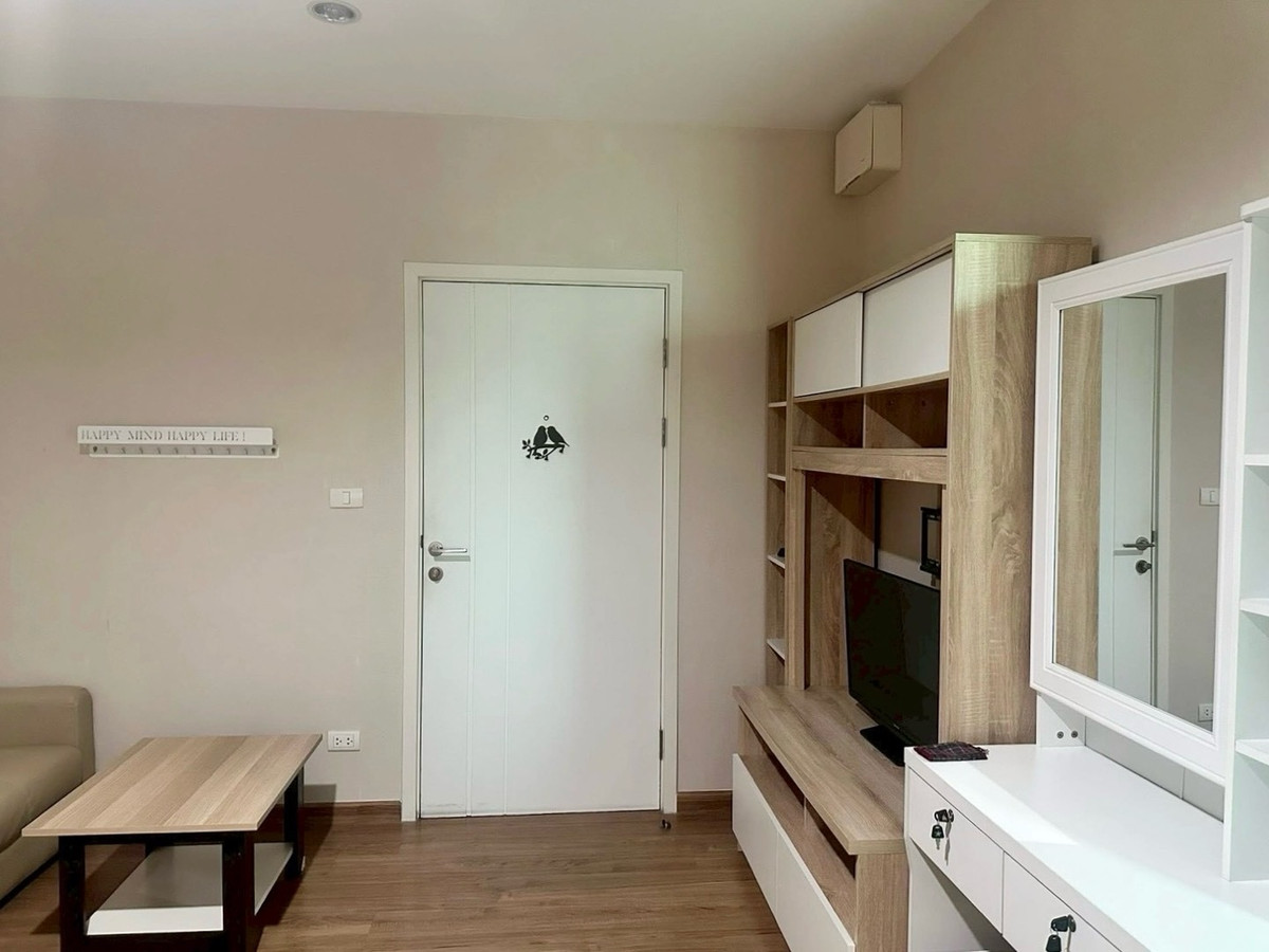 For RentCondoPinklao, Charansanitwong : 💙@condocurator 💙 The Tree Rio Bang - Aor fully furnished. There is a washing machine [PM4807]