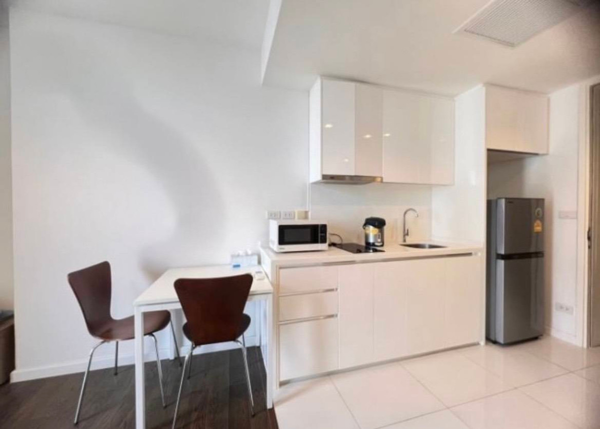 For RentCondoSathorn, Narathiwat : For rent/sale 39 sq m, 35th floor, NARA 9 Sathorn Condo.