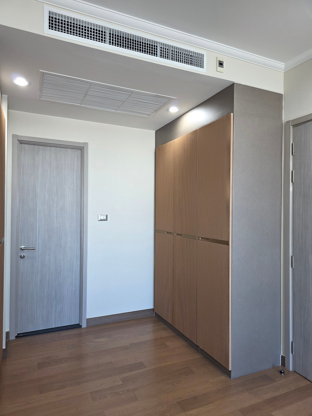 ให้เช่าคอนโดสุขุมวิท อโศก ทองหล่อ : 🔥ให้เช่าด่วน🔥ศุภาลัย โอเรียนทัล สุขุมวิท 39 ห้องกว้างมาก เฟอร์นิเจอร์ครบพร้อมเข้าอยู่ ใกล้ BTS พร้อมพงษ์