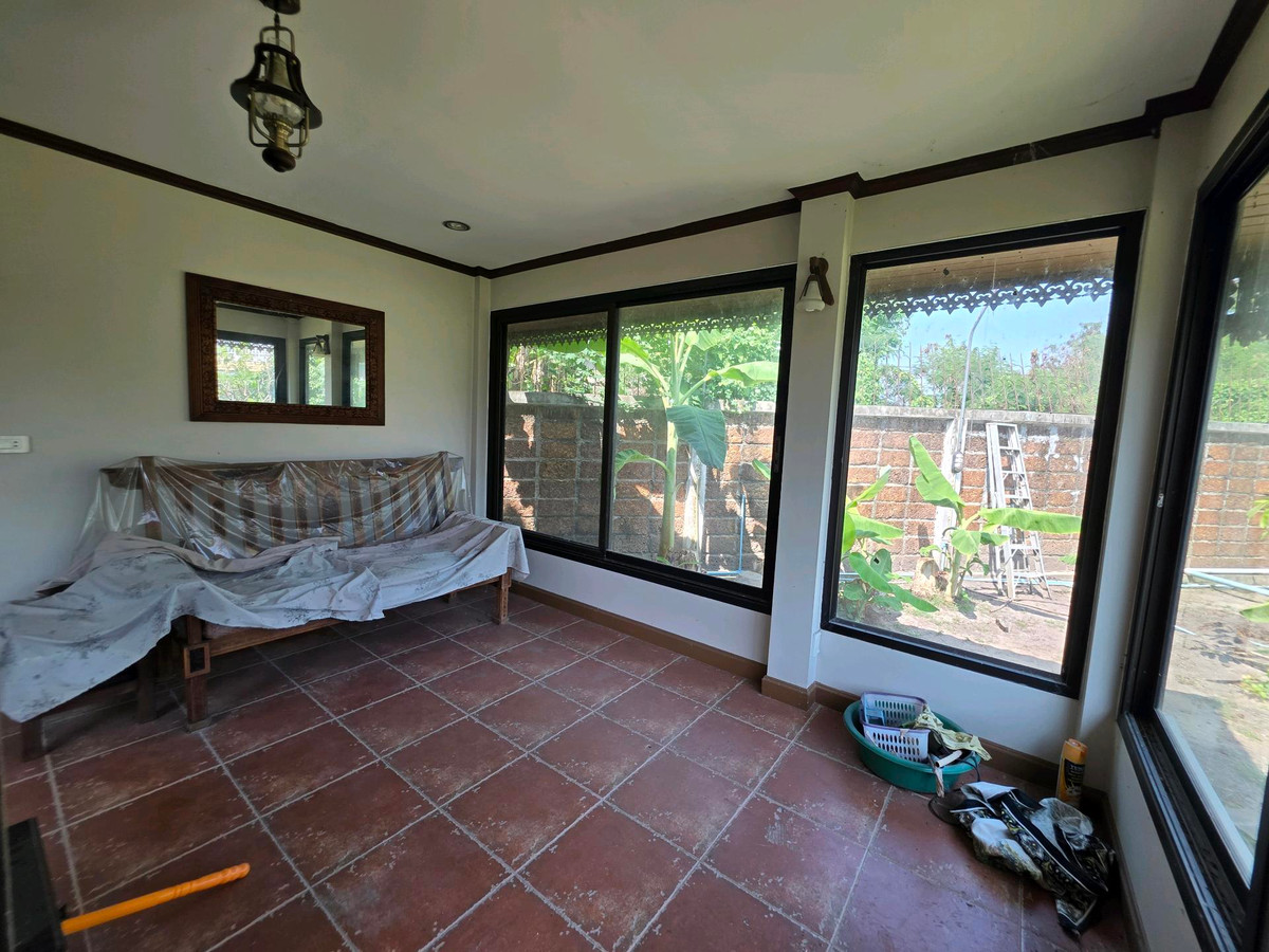 For SaleHouseMin Buri, Romklao : Urgent sale! Single house in Chaiyaphruek 1 Village, Khum Klao Road. Extra large plot