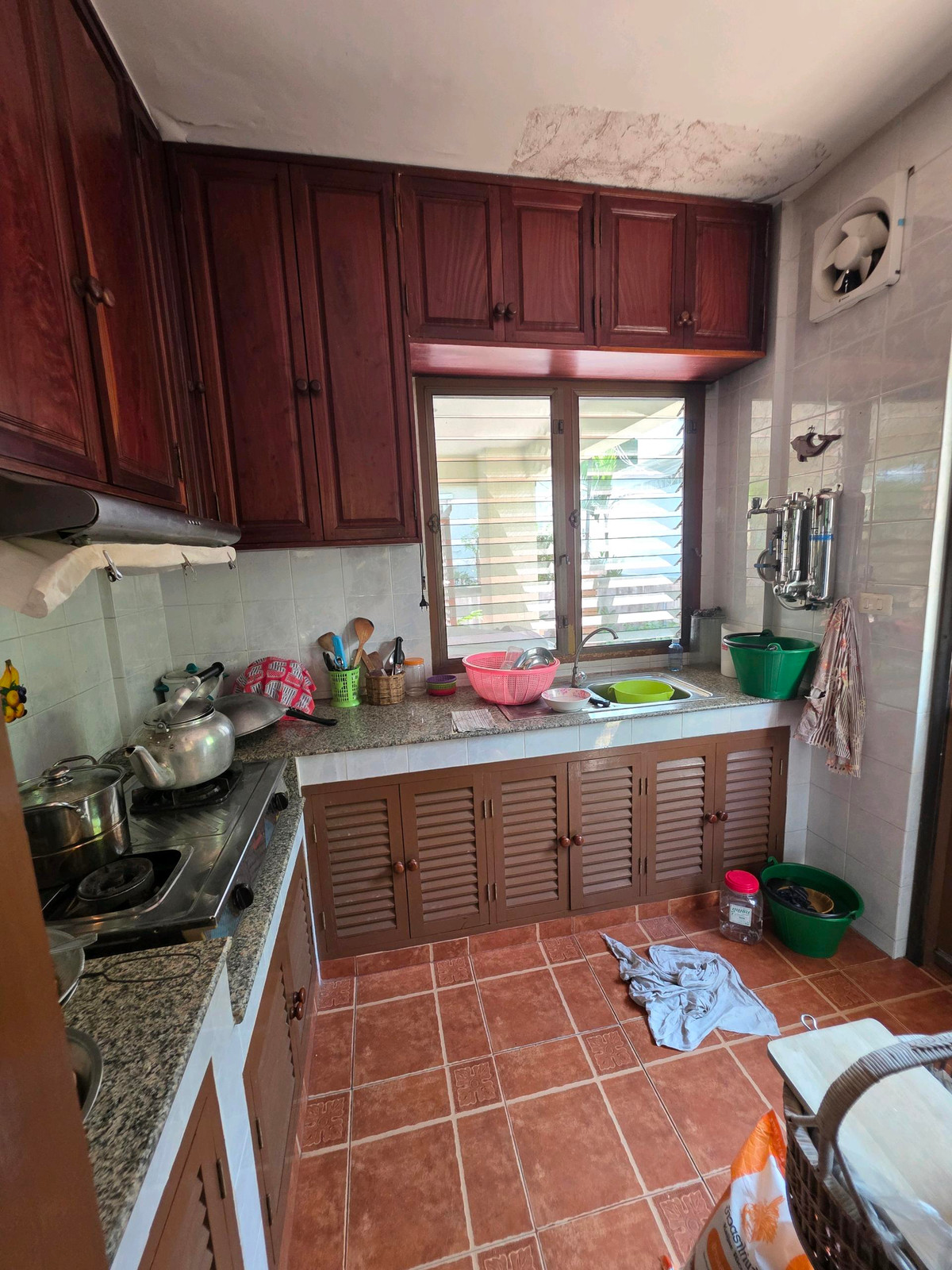 For SaleHouseMin Buri, Romklao : Urgent sale! Single house in Chaiyaphruek 1 Village, Khum Klao Road. Extra large plot