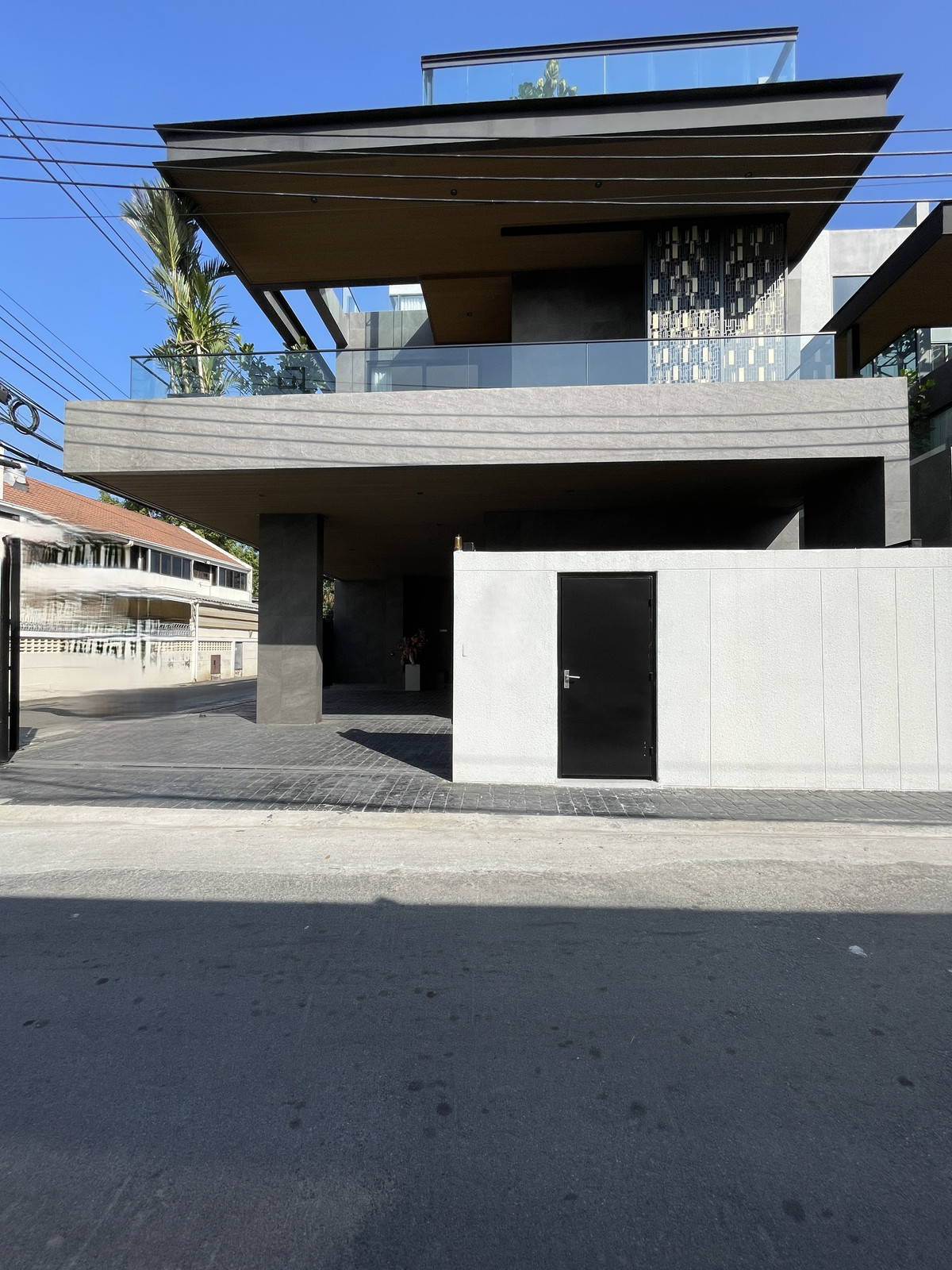 For SaleHouseChokchai 4, Ladprao 71, Ladprao 48, : Super Luxury THIRRA Ladprao detached house for sale – highest level of privacy On a potential location near MRT Phawana
