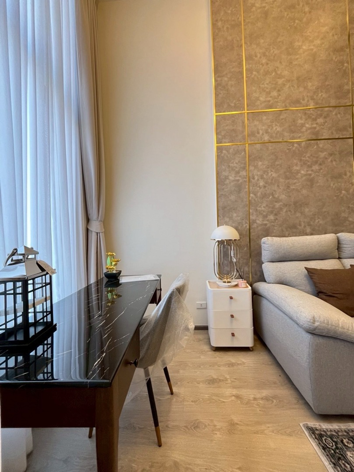 For RentCondoRatchadapisek, Huaikwang, Suttisan : ⭐️SOHO BANGKOK⭐️ Duo Duplex 38sq.m 28k Contact Us🌈