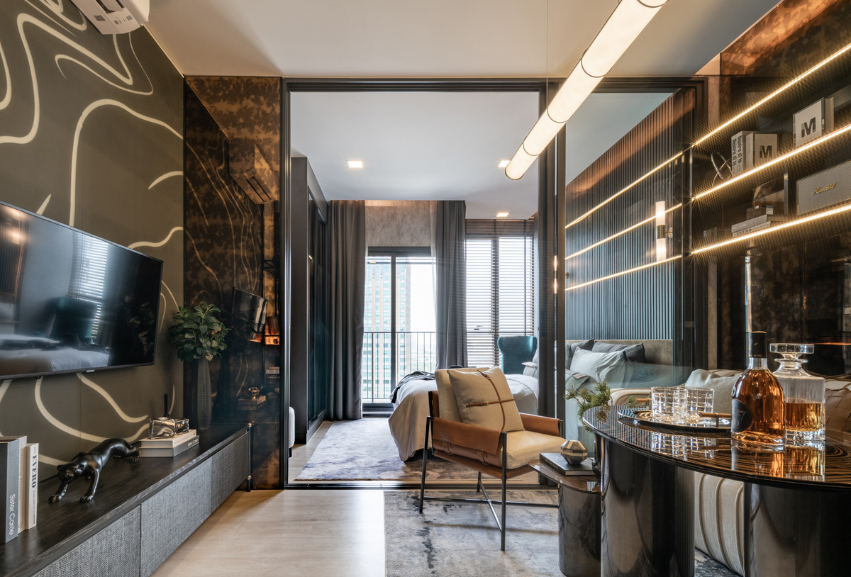 For SaleCondoSapankwai,Jatujak : 🚨 Special deal! New condo near the garden, discount up to 1 million baht, price starts at only 6.28 million baht, hurry before its gone!