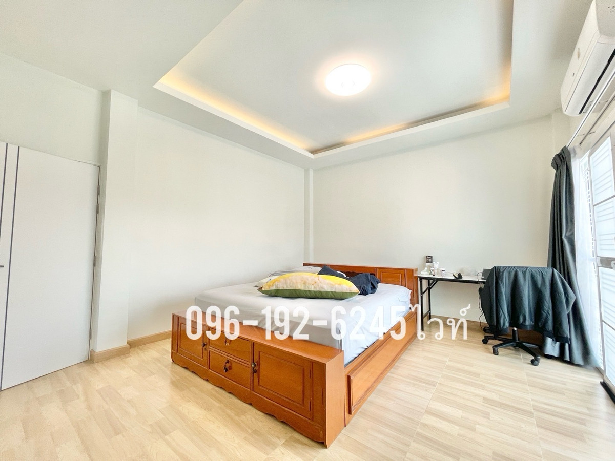 ขายบ้านเกษตร นวมินทร์ ลาดปลาเค้า : ขายบ้าน นวมินทร์ 24 บ้านเดี่ยวนวมินทร์ จอดรถ 5 คัน แถมโซล่าเซลล์ ประหยัดค่าไฟ