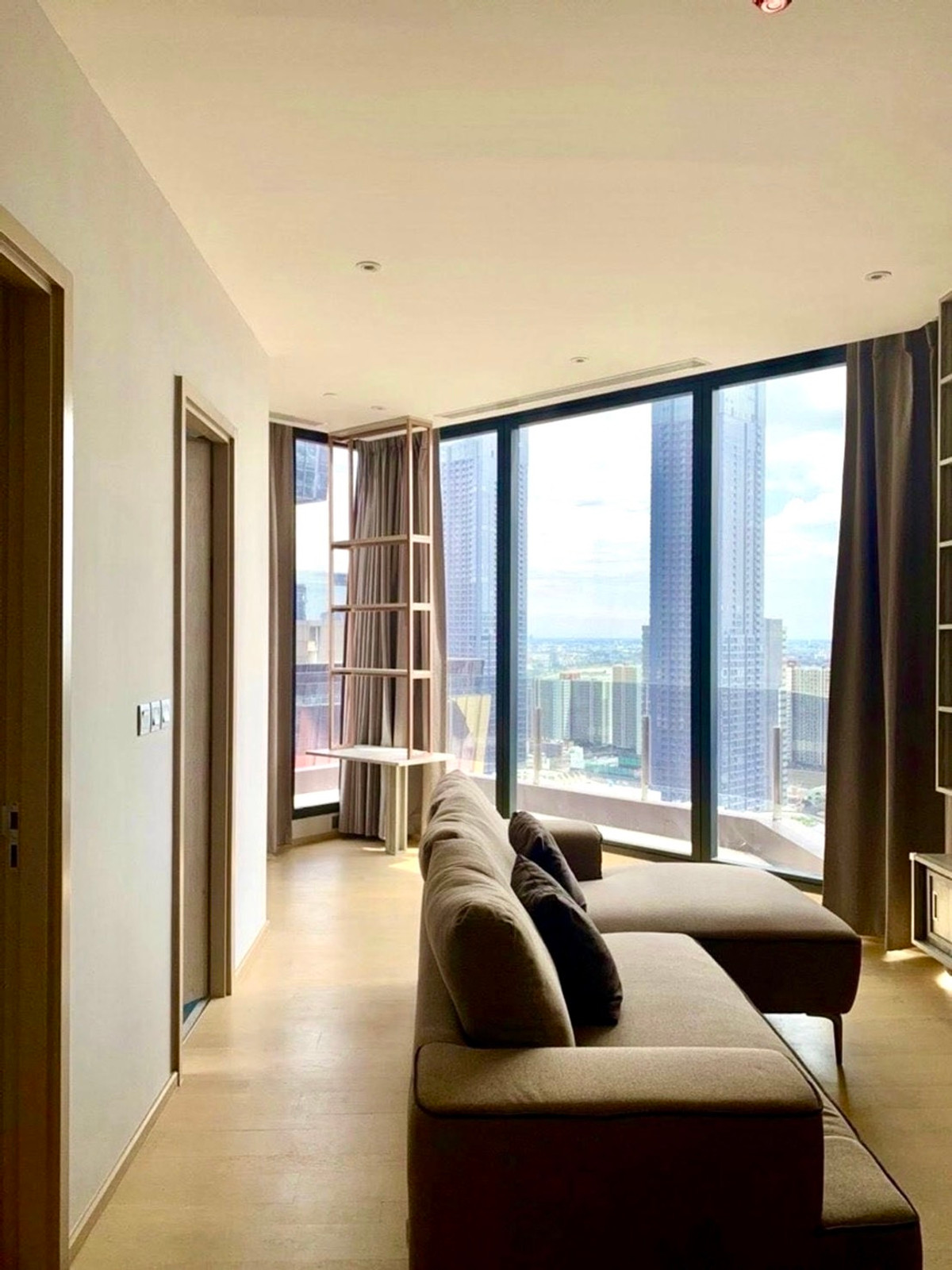 For RentCondoRama9, Petchburi, RCA : 🔥For Rent!! ready to move-in 2b2b 80k - Ashton Asoke-Rama 9 📞Call 090 919 9898