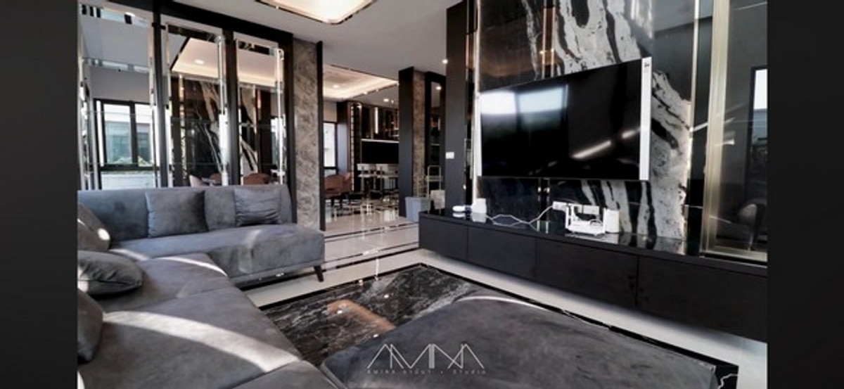 ให้เช่าบ้านพัฒนาการ ศรีนครินทร์ : HR3279ให้เช่าบ้านหรูหลังมุม The City พระราม 9 – กรุงเทพกรีฑา ตกแต่งสไตล์ Luxury Built-in ทั้งหลัง 