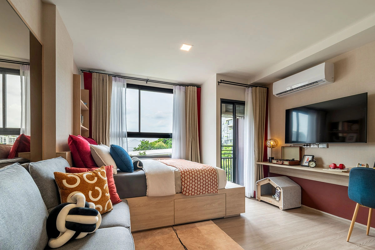 For SaleCondoSamut Prakan,Samrong : 🐶 Condo allows pets. In the heart of Sukhumvit 🔥 Special promotion, immediate discount of 100,000 baht, starting at only 3.57 million baht. Hurry and reserve before its gone!