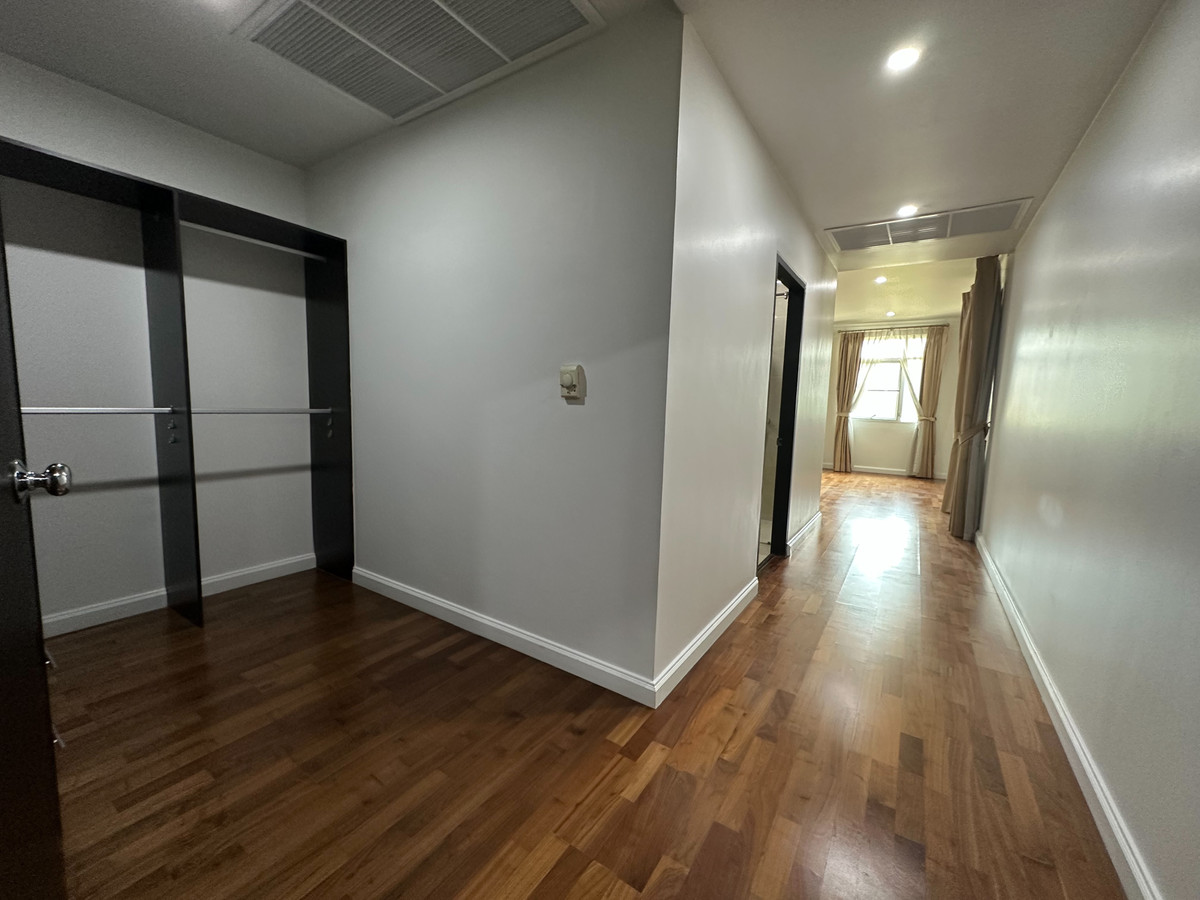 For RentCondoSukhumvit, Asoke, Thonglor : For rent: The Cadogan Private Residence, wide space, very good price, in the heart of the city, convenient to travel.