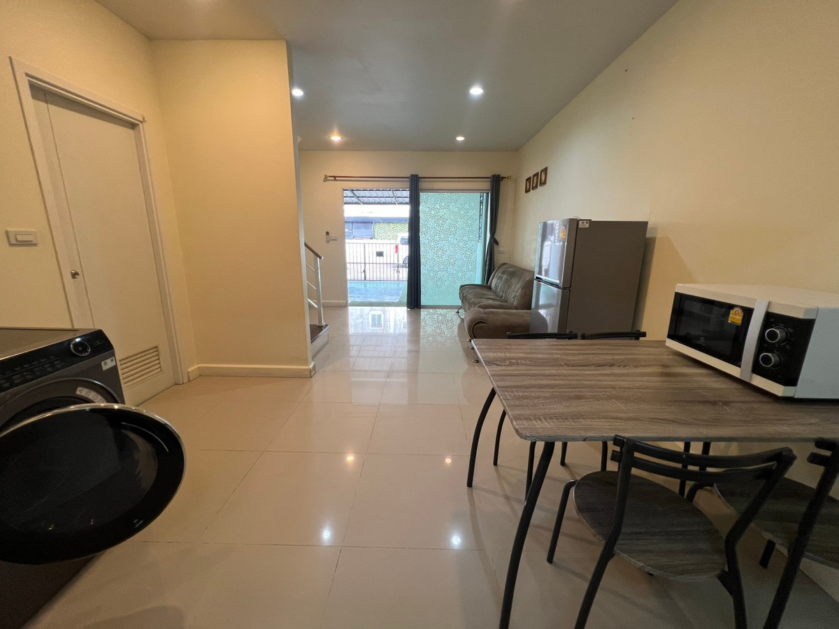For RentTownhomePattanakan, Srinakarin : P-2967 For rent!  Townhome Willetlight Pattanakarn 38 ready to move in.