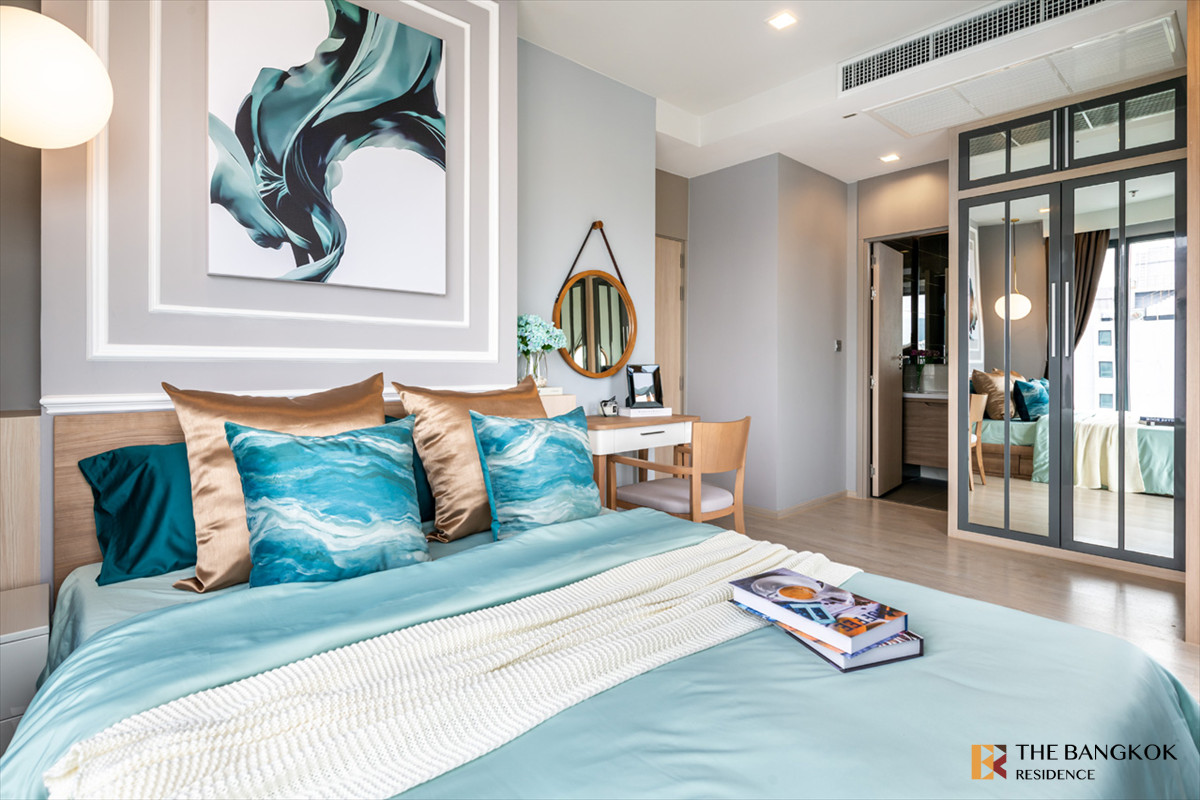 For RentCondoSukhumvit, Asoke, Thonglor :  🐶 Pet-friendly unit at M Thonglor 10  🌬️ South-facing witj Spacious balcony 🌿 Near BTS Ekkamai 