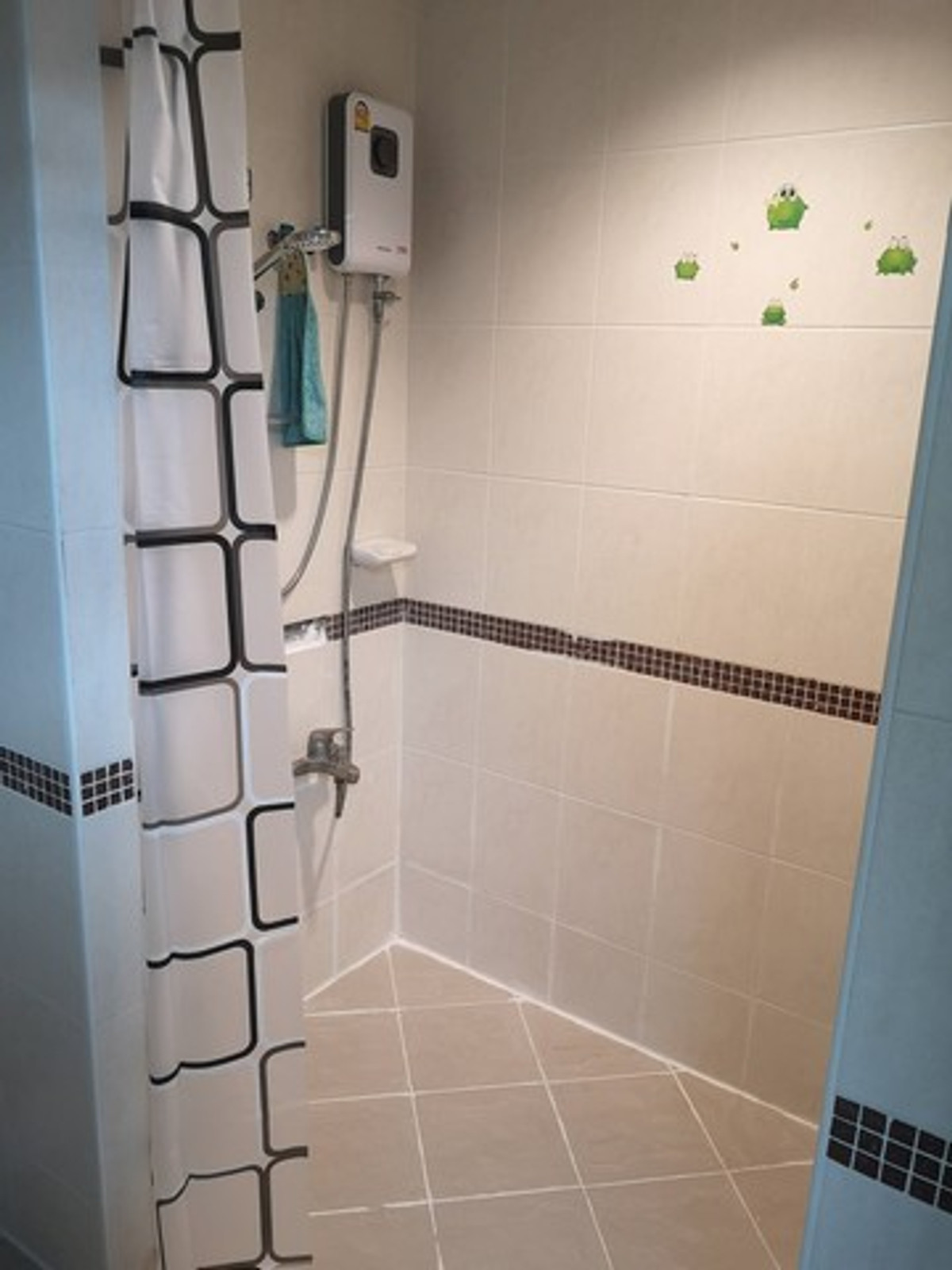 For RentHouseMin Buri, Romklao : HR3283 For rent/sale, single house, Perfect Park, connected to Krungthep Kreetha-Ramkhamhaeng, lots of food, near Motorway.