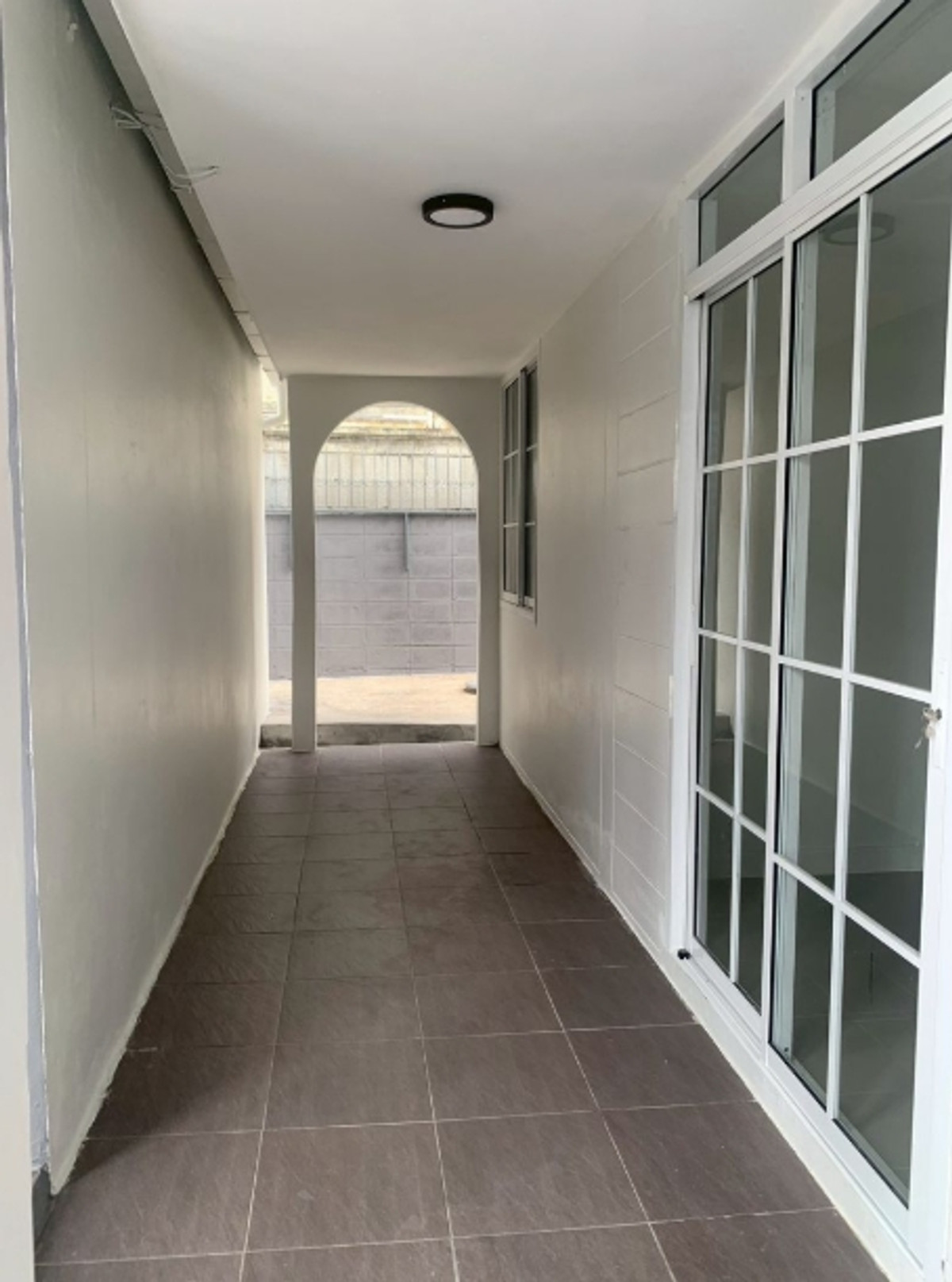 ขายบ้านลาดพร้าว101 แฮปปี้แลนด์ : ขายบ้านเดี่ยว 2 ชั้น เนื้อที่ 53 ตรว. หมู่บ้านโชคชัย คลองจั่น  ถนนนวมินทร์ 81 แยก 3-27 แขวงนวมินทร์ เขตบึงกุ่ม ใกล้ถนนสายหลักหลายสาย เดอะมอลล์ บางกะปิ ตลาดสดอินทารักษ์ มหาวิทยาลัยรามคำแหง ใกล้ นิด้า