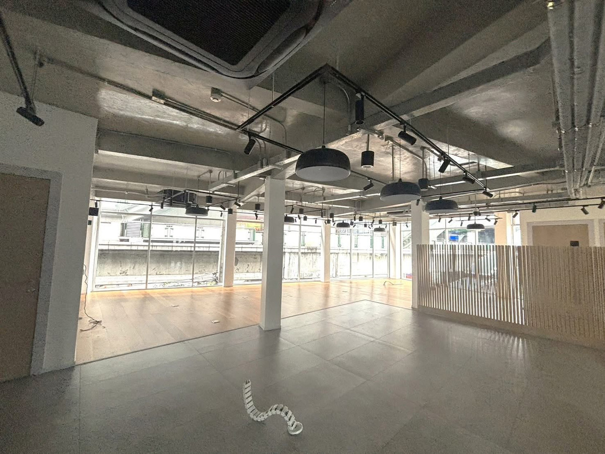 ให้เช่าสำนักงานสุขุมวิท อโศก ทองหล่อ : ให้เช่า  Shop / Office Sukhumvit แถว เอกมัย-พระโขนง ติด BTS พระโขนง แบบเดินไปถึงBTSเลย