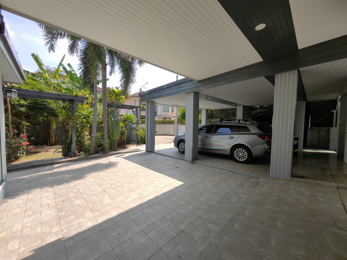 ขายบ้านเกษตรศาสตร์ รัชโยธิน : ขายบ้านเดี่ยว เดอะแพลนท์ วงแหวน-รามอินทรา เนื้อที่ 80.1 ตรว. หลังริม ทำเลดี การเดินทางสะดวก ใกล้ทางด่วน ใกล้แฟชั่น ใกล้แจ๊สคู้บอน