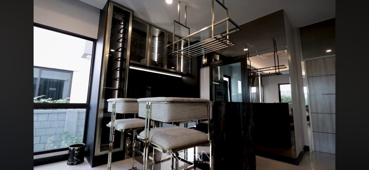 ให้เช่าบ้านพัฒนาการ ศรีนครินทร์ : 🏠luxury The city พระราม9-กรุงเทพกรีฑา บ้านหัวมุม